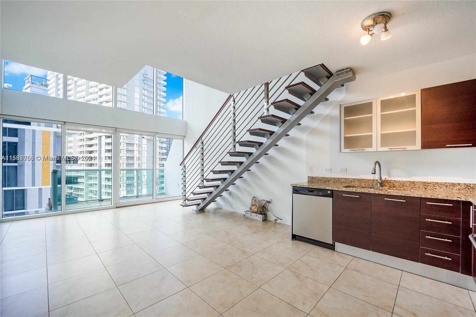 Miami, Florida 33131, 1 Bedroom Bedrooms, ,1 BathroomBathrooms,Residentiallease,For Rent,A11567763