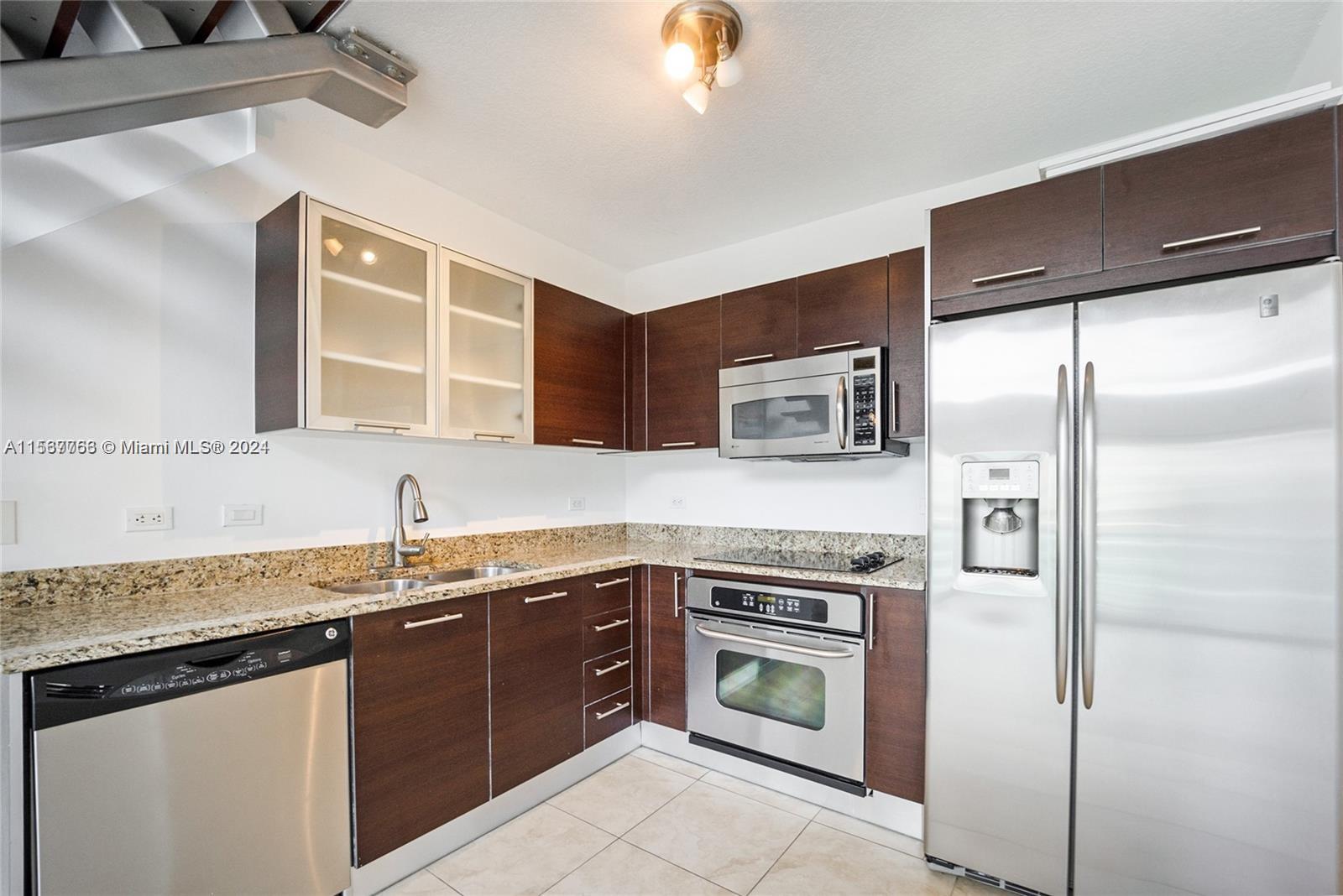 Miami, Florida 33131, 1 Bedroom Bedrooms, ,1 BathroomBathrooms,Residentiallease,For Rent,A11567763