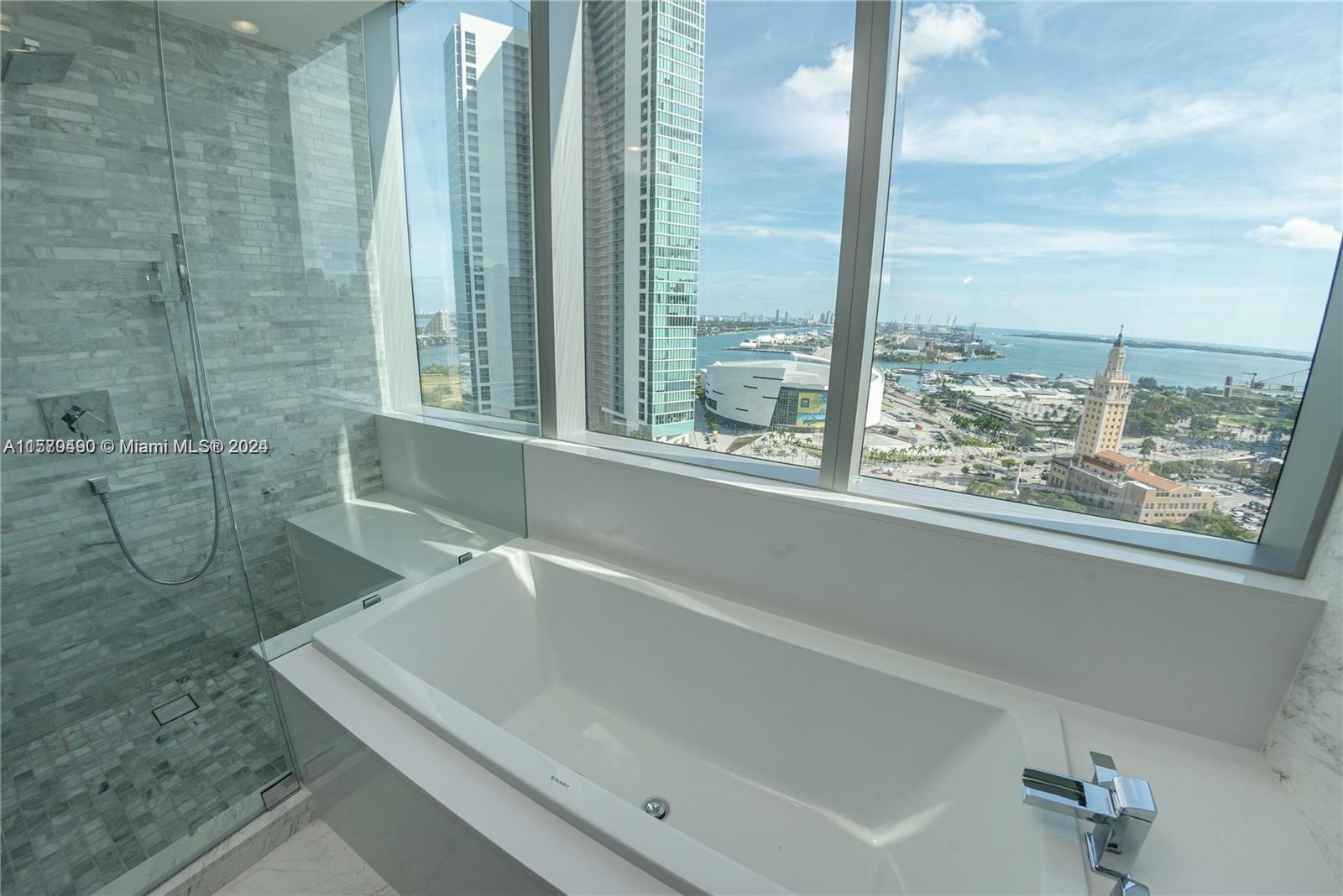 851 NE 1st Ave 2211, Miami, Florida 33132, 3 Bedrooms Bedrooms, ,4 BathroomsBathrooms,Residentiallease,For Rent,851 NE 1st Ave 2211,A11570490