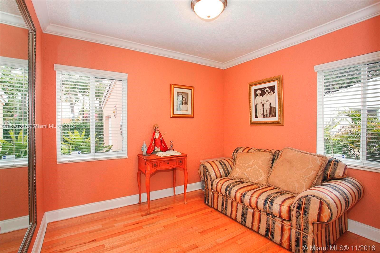 35 Veragua Ave, Coral Gables, Florida 33134, 2 Bedrooms Bedrooms, ,1 BathroomBathrooms,Residentiallease,For Rent,35 Veragua Ave,A11570262