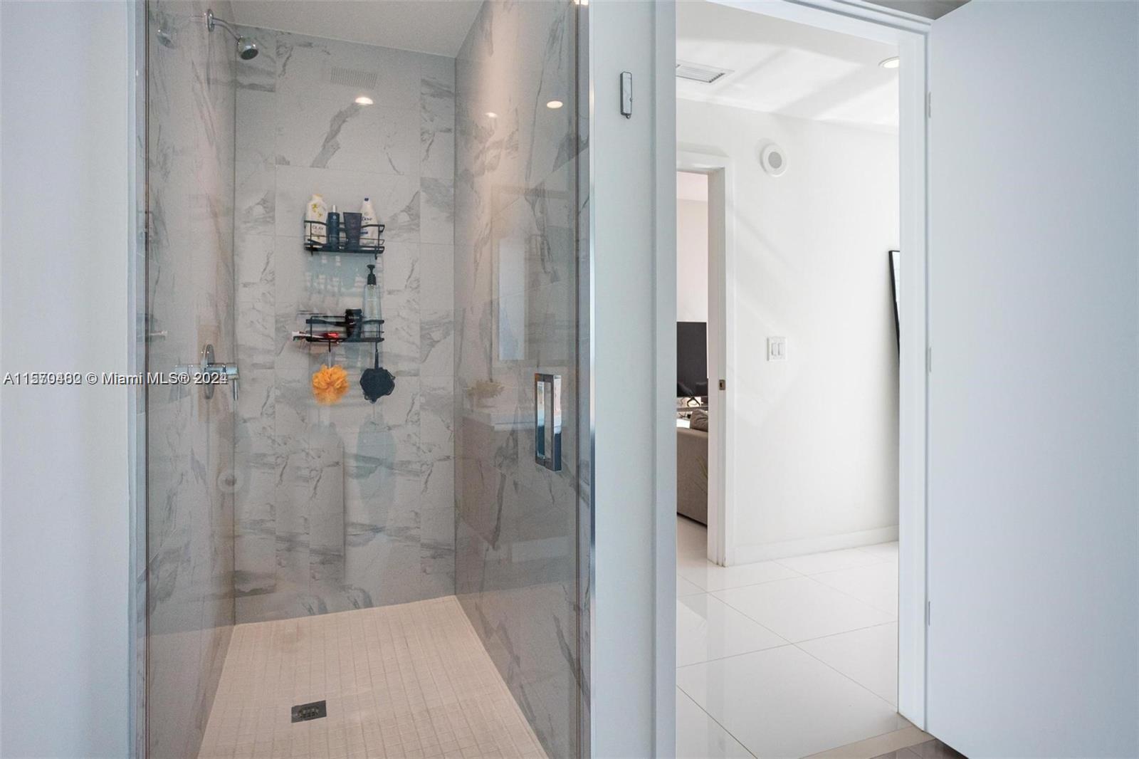 851 NE 1st Ave 3808, Miami, Florida 33132, 2 Bedrooms Bedrooms, ,3 BathroomsBathrooms,Residentiallease,For Rent,851 NE 1st Ave 3808,A11570482