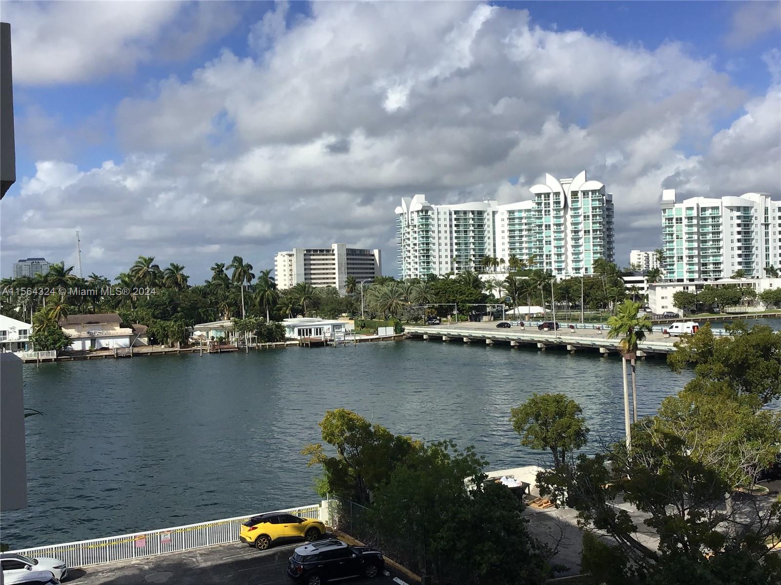 1455 N Treasure Dr #5C For Sale A11564324, FL