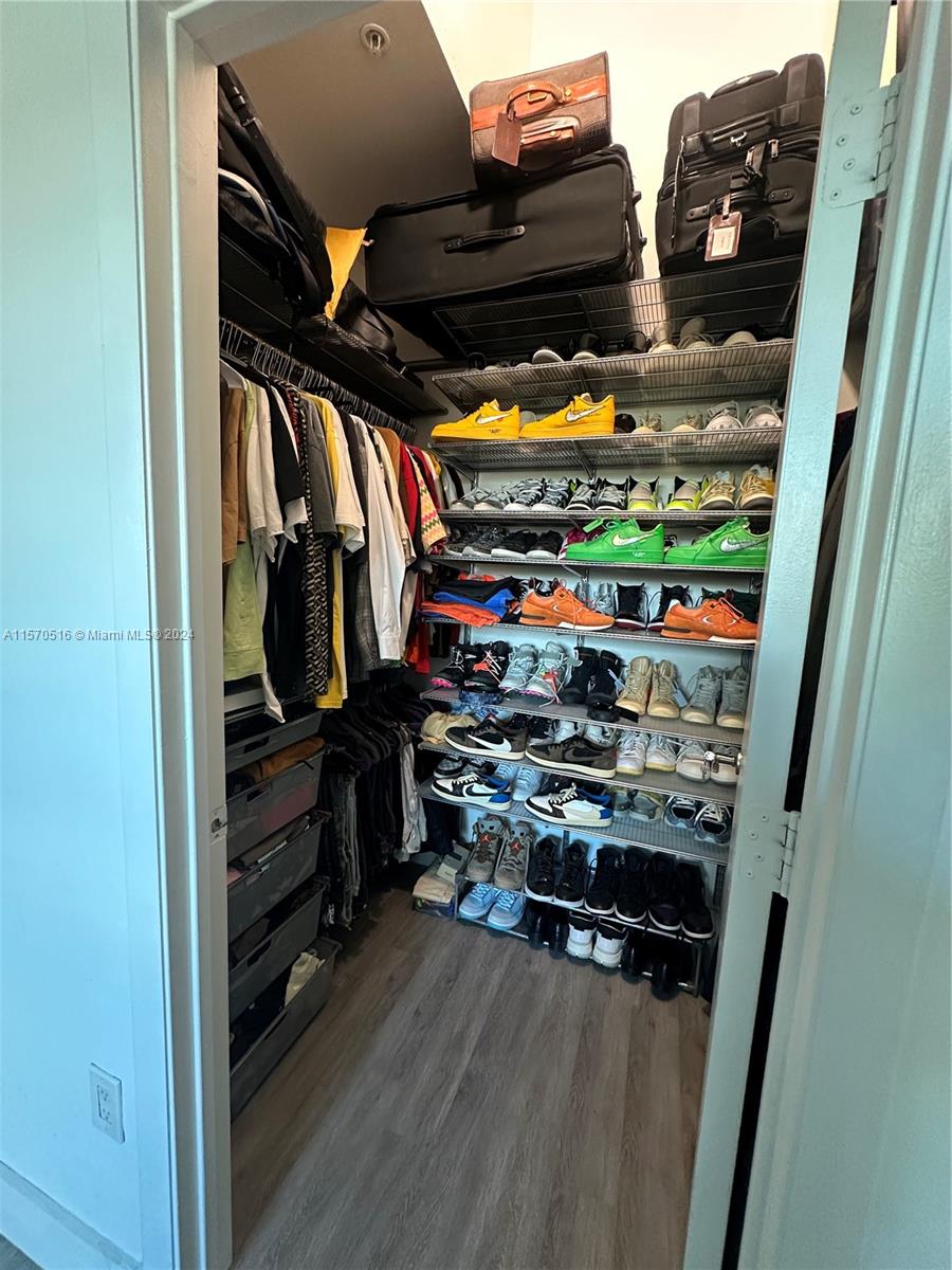 1900 N Bayshore Dr 612, Miami, Florida 33132, 2 Bedrooms Bedrooms, ,2 BathroomsBathrooms,Residential,For Sale,1900 N Bayshore Dr 612,A11570516