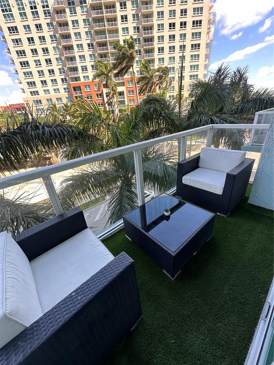 1900 N Bayshore Dr 612, Miami, Florida 33132, 2 Bedrooms Bedrooms, ,2 BathroomsBathrooms,Residential,For Sale,1900 N Bayshore Dr 612,A11570516