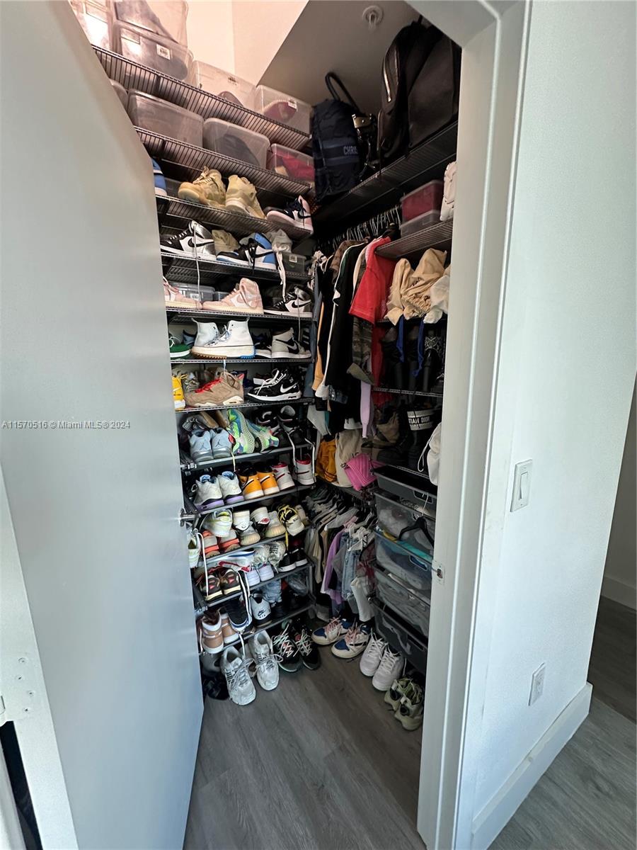 1900 N Bayshore Dr 612, Miami, Florida 33132, 2 Bedrooms Bedrooms, ,2 BathroomsBathrooms,Residential,For Sale,1900 N Bayshore Dr 612,A11570516