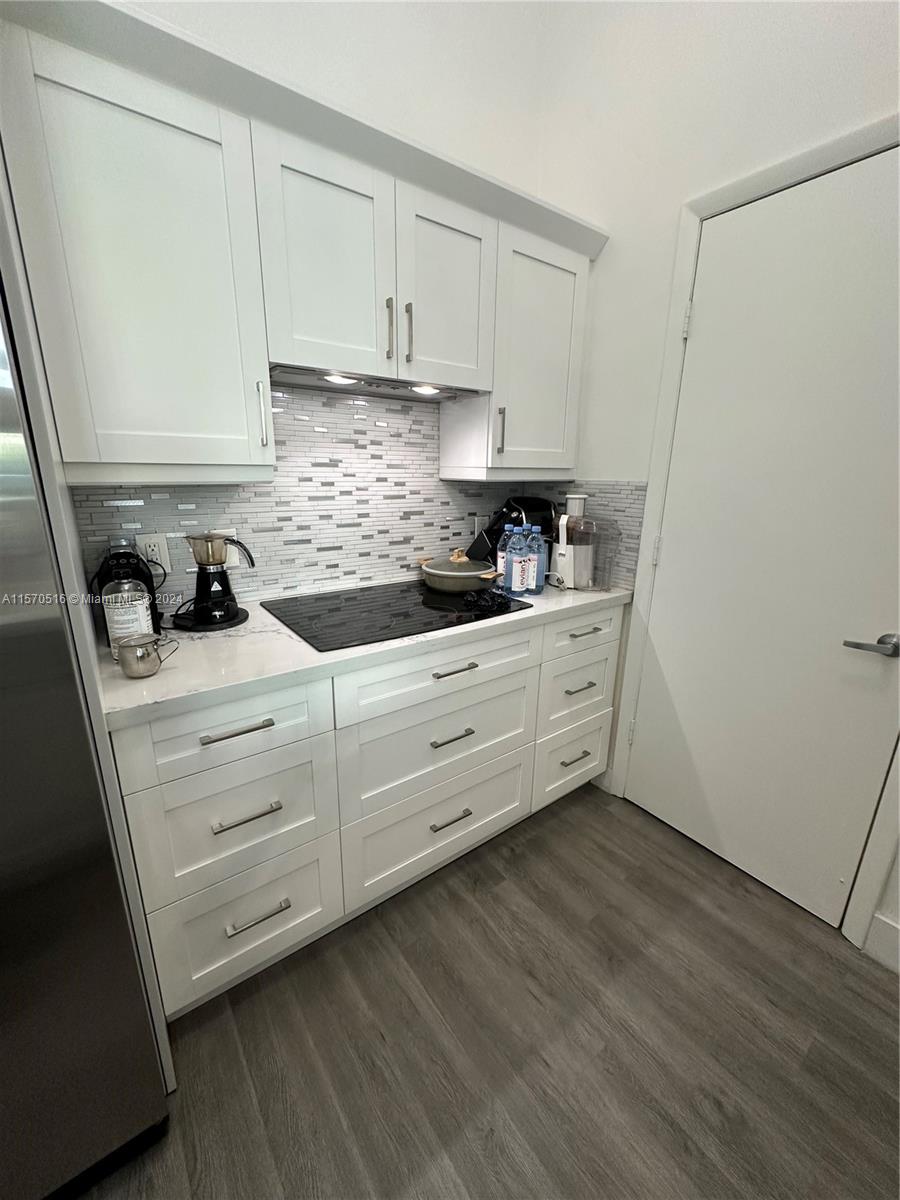 1900 N Bayshore Dr 612, Miami, Florida 33132, 2 Bedrooms Bedrooms, ,2 BathroomsBathrooms,Residential,For Sale,1900 N Bayshore Dr 612,A11570516