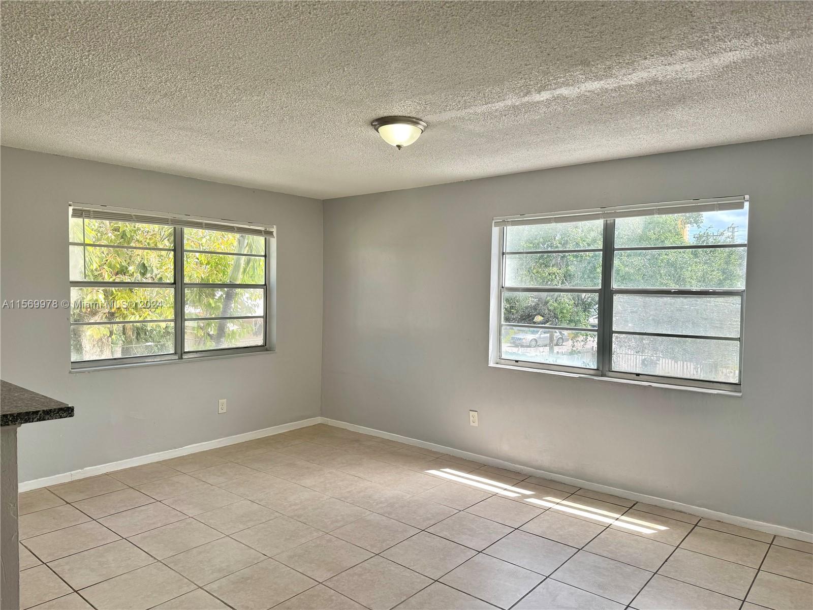 8262 NE 1st Ave 5, Miami, Florida 33138, 1 Bedroom Bedrooms, ,1 BathroomBathrooms,Residentiallease,For Rent,8262 NE 1st Ave 5,A11569978