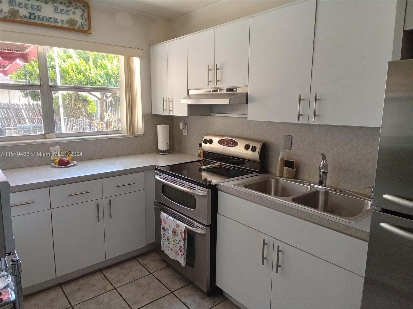 STAINLESS STEEL STOVE