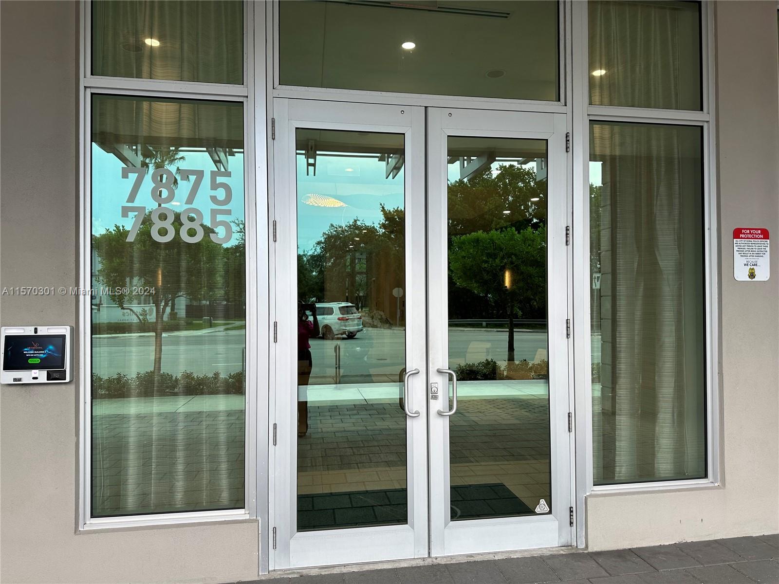 7875 NW 107th Ave 402, Doral, Florida 33178, 1 Bedroom Bedrooms, ,1 BathroomBathrooms,Residential,For Sale,7875 NW 107th Ave 402,A11570301