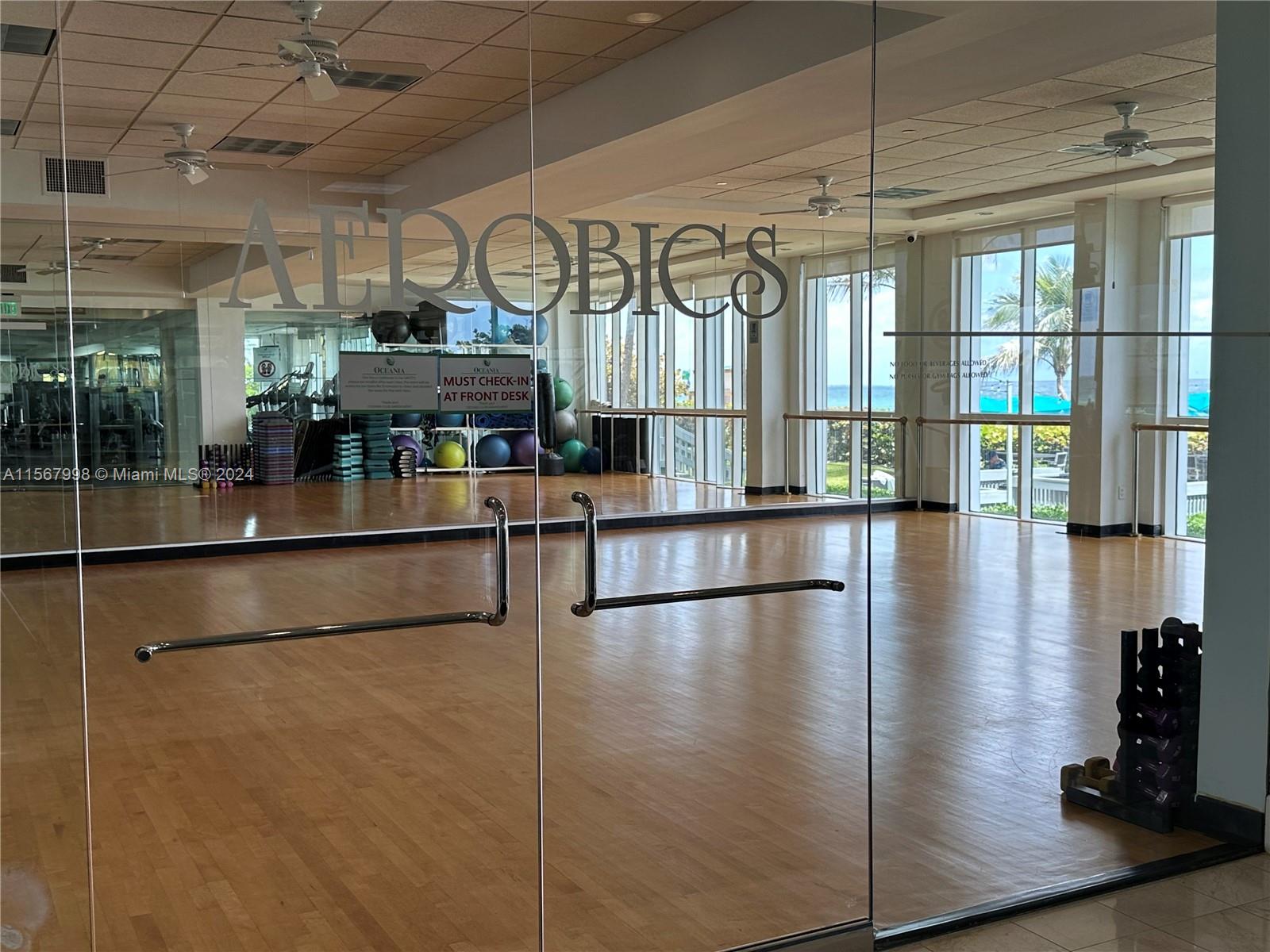 16500 Collins Ave 1954, Sunny Isles Beach, Florida 33160, 2 Bedrooms Bedrooms, ,2 BathroomsBathrooms,Residentiallease,For Rent,16500 Collins Ave 1954,A11567998