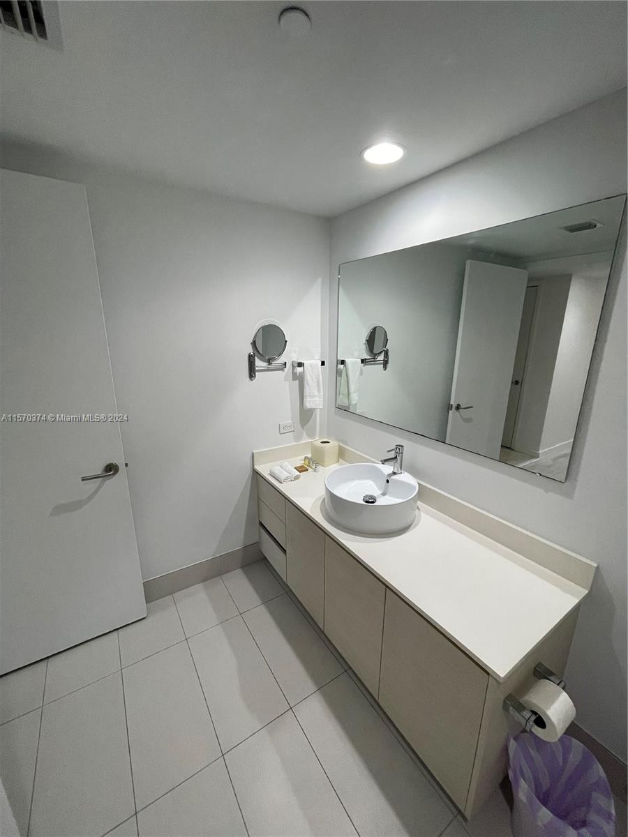 2602 E Hallandale Beach Blvd R410, Hallandale Beach, Florida 33009, 2 Bedrooms Bedrooms, ,2 BathroomsBathrooms,Residential,For Sale,2602 E Hallandale Beach Blvd R410,A11570374