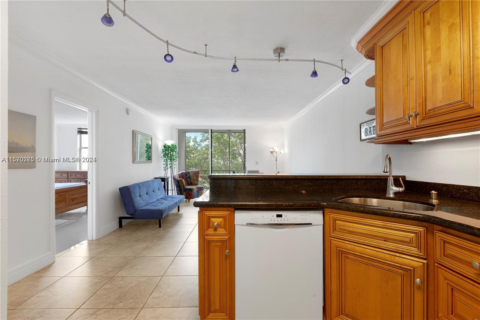 2935 NE 163rd St 3F, North Miami Beach, Florida 33160, 1 Bedroom Bedrooms, ,1 BathroomBathrooms,Residentiallease,For Rent,2935 NE 163rd St 3F,A11570275