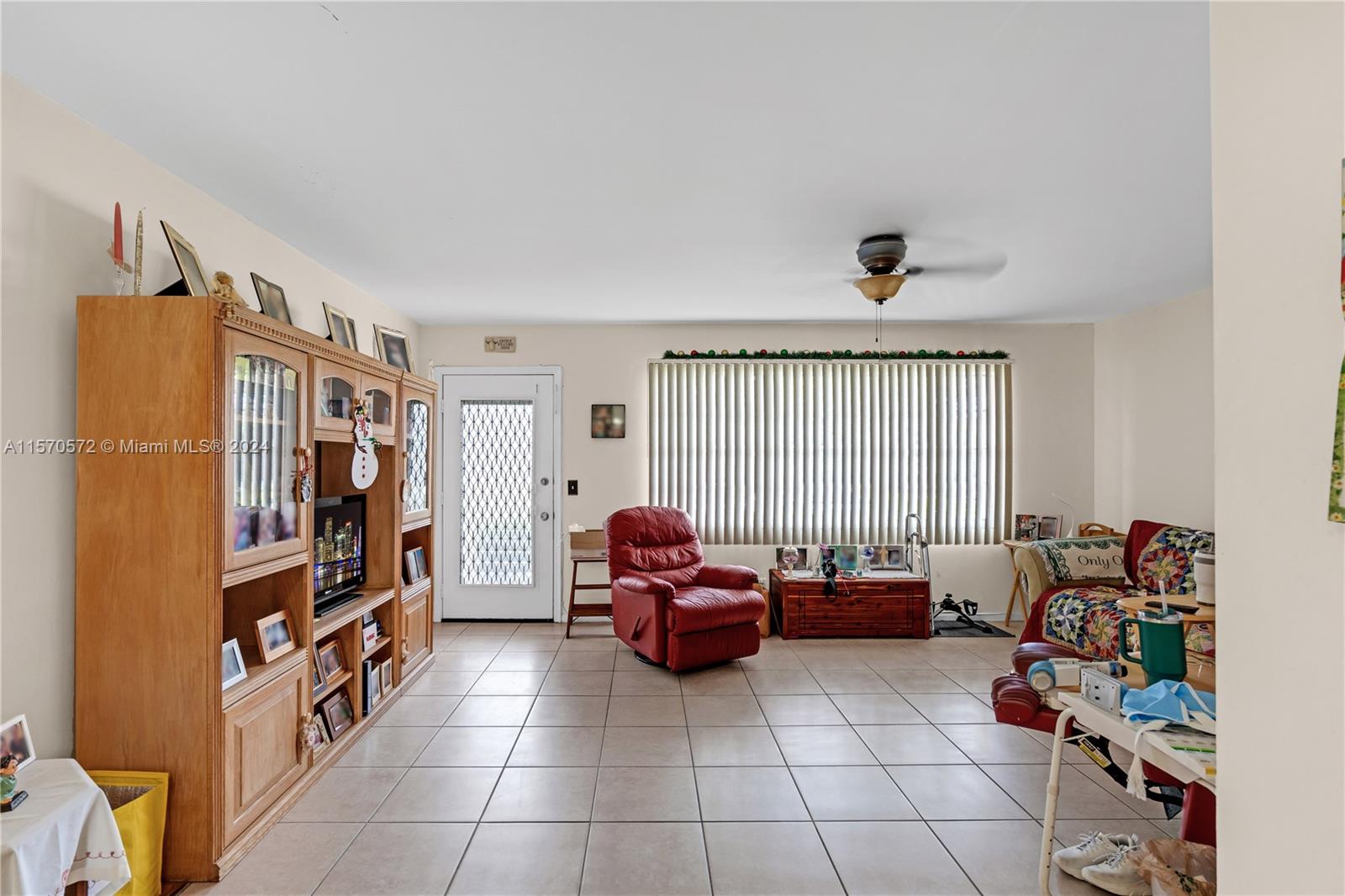 1551 SW 135th Ter 109G, Pembroke Pines, Florida 33027, 1 Bedroom Bedrooms, ,1 BathroomBathrooms,Residential,For Sale,1551 SW 135th Ter 109G,A11570572