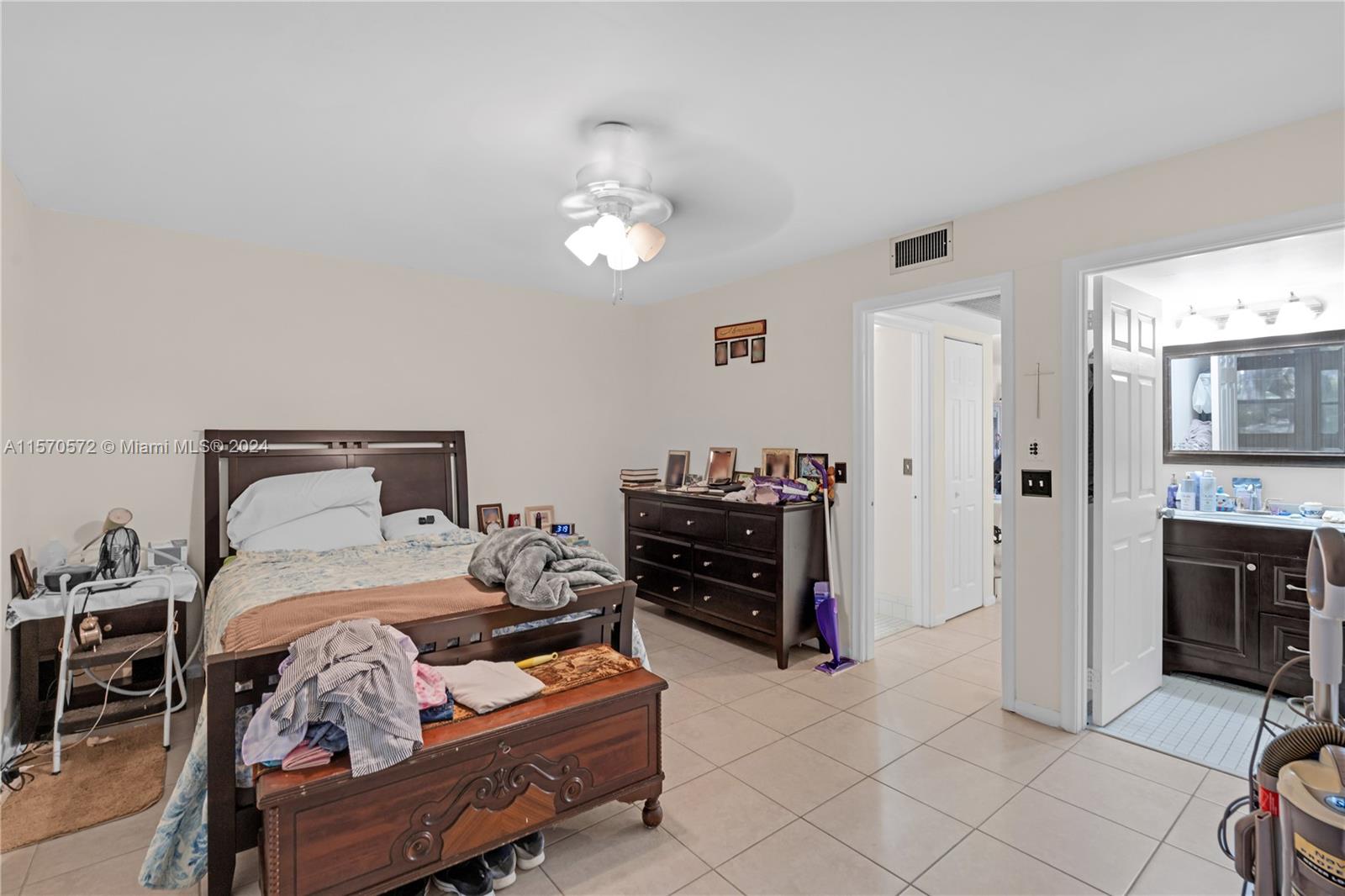1551 SW 135th Ter 109G, Pembroke Pines, Florida 33027, 1 Bedroom Bedrooms, ,1 BathroomBathrooms,Residential,For Sale,1551 SW 135th Ter 109G,A11570572