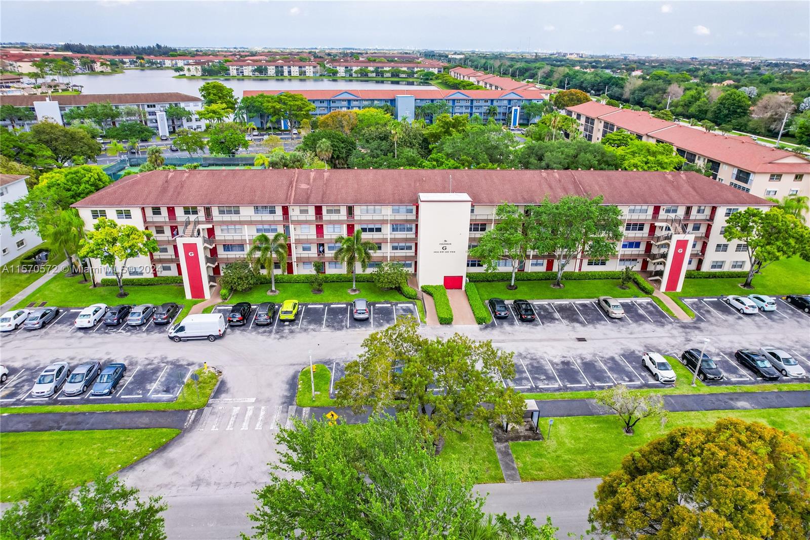 1551 SW 135th Ter 109G, Pembroke Pines, Florida 33027, 1 Bedroom Bedrooms, ,1 BathroomBathrooms,Residential,For Sale,1551 SW 135th Ter 109G,A11570572
