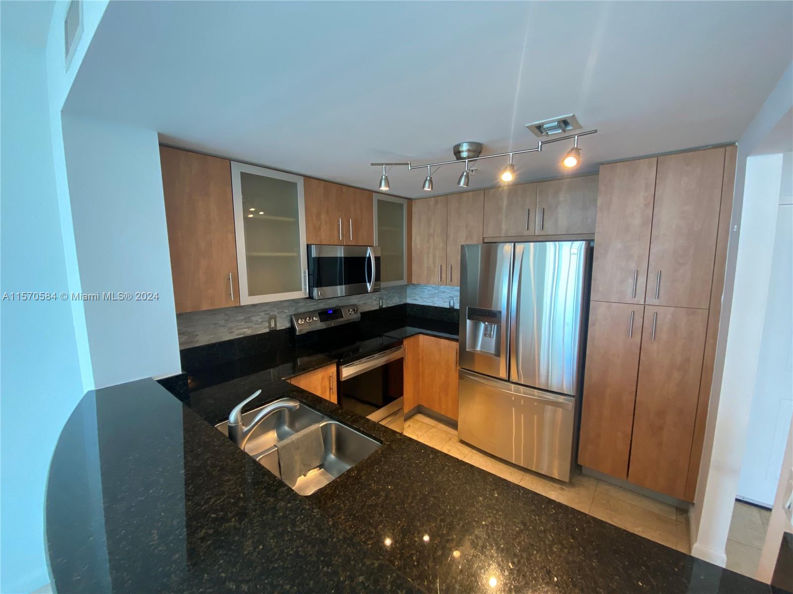 7900 Harbor Island Dr 1407, North Bay Village, Florida 33141, 1 Bedroom Bedrooms, ,1 BathroomBathrooms,Residentiallease,For Rent,7900 Harbor Island Dr 1407,A11570584