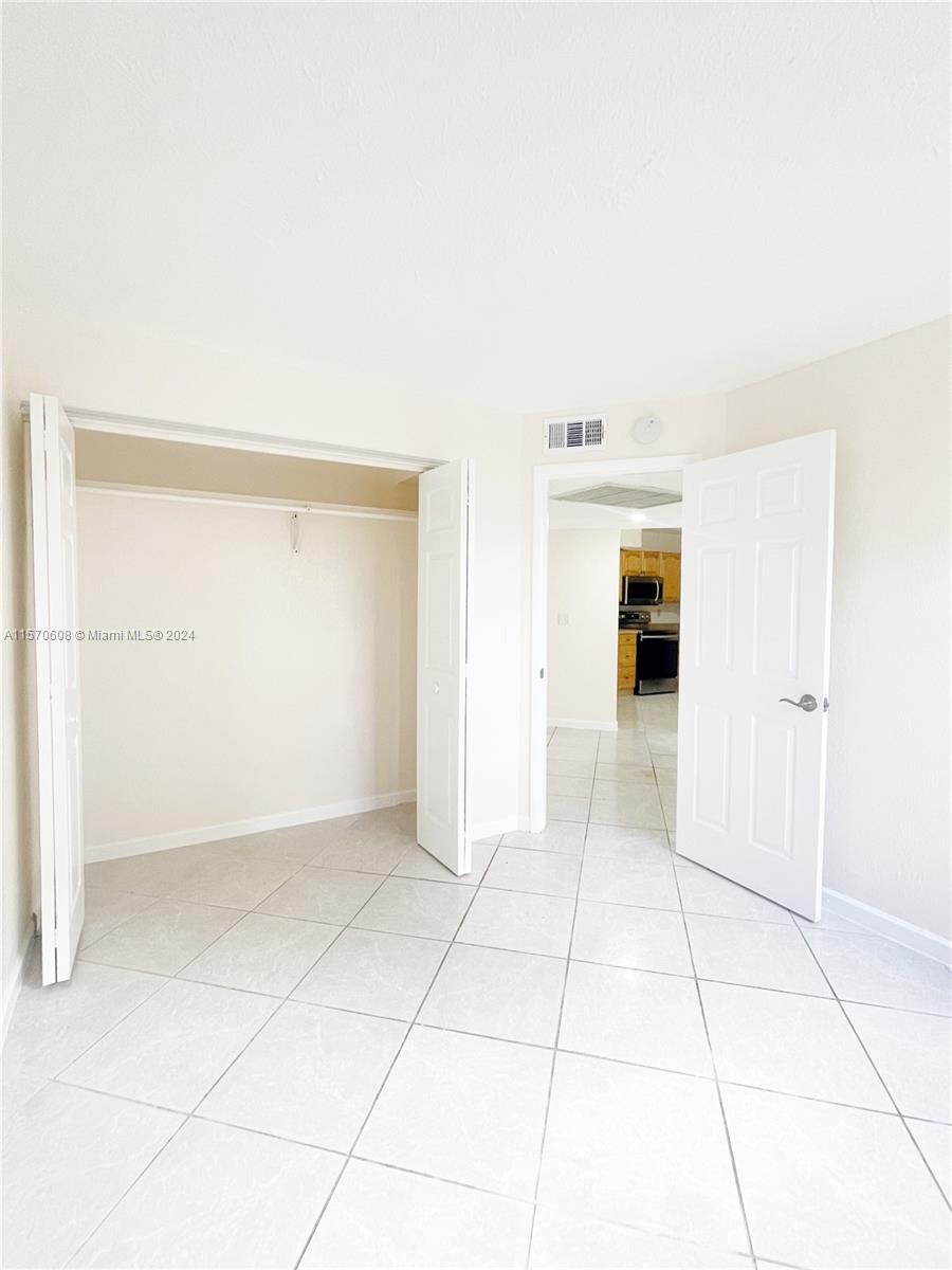 1000 Constitution Dr 1000G, Homestead, Florida 33034, 2 Bedrooms Bedrooms, ,2 BathroomsBathrooms,Residentiallease,For Rent,1000 Constitution Dr 1000G,A11570608