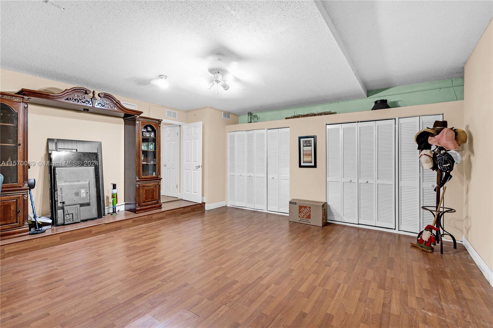 11155 SW 160th Ct, Miami, Florida 33196, 5 Bedrooms Bedrooms, ,3 BathroomsBathrooms,Residential,For Sale,11155 SW 160th Ct,A11570039