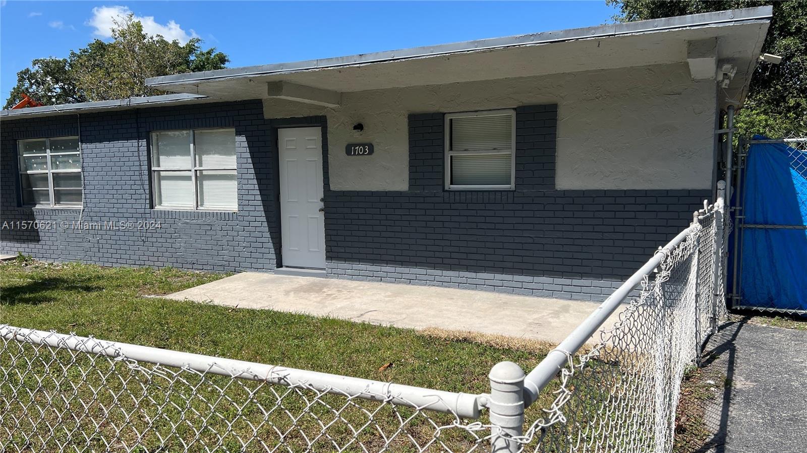 1701 NW 7th Ct 1703, Fort Lauderdale, Florida 33311, 2 Bedrooms Bedrooms, ,1 BathroomBathrooms,Residentiallease,For Rent,1701 NW 7th Ct 1703,A11570621