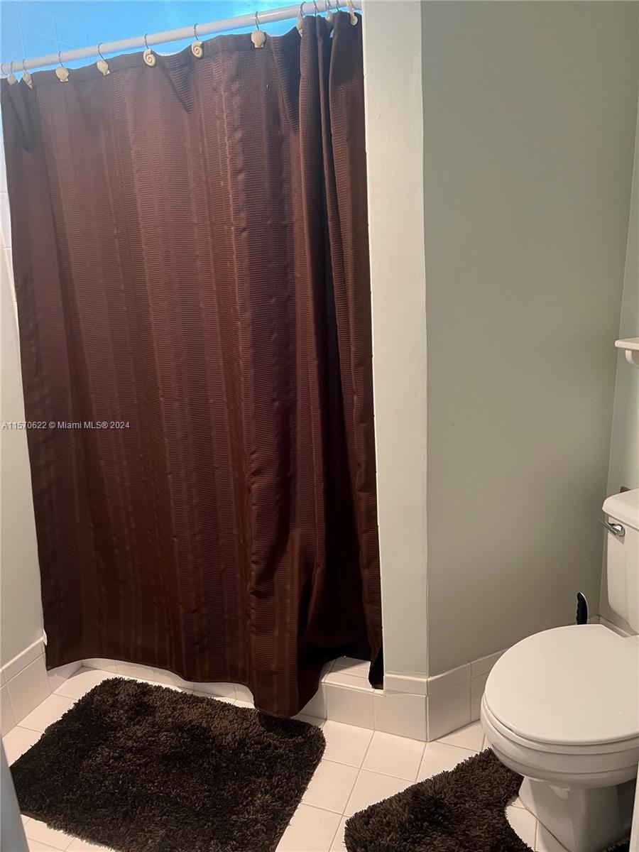2525 SE 19th Pl 105-B, Homestead, Florida 33035, 3 Bedrooms Bedrooms, ,2 BathroomsBathrooms,Residentiallease,For Rent,2525 SE 19th Pl 105-B,A11570622