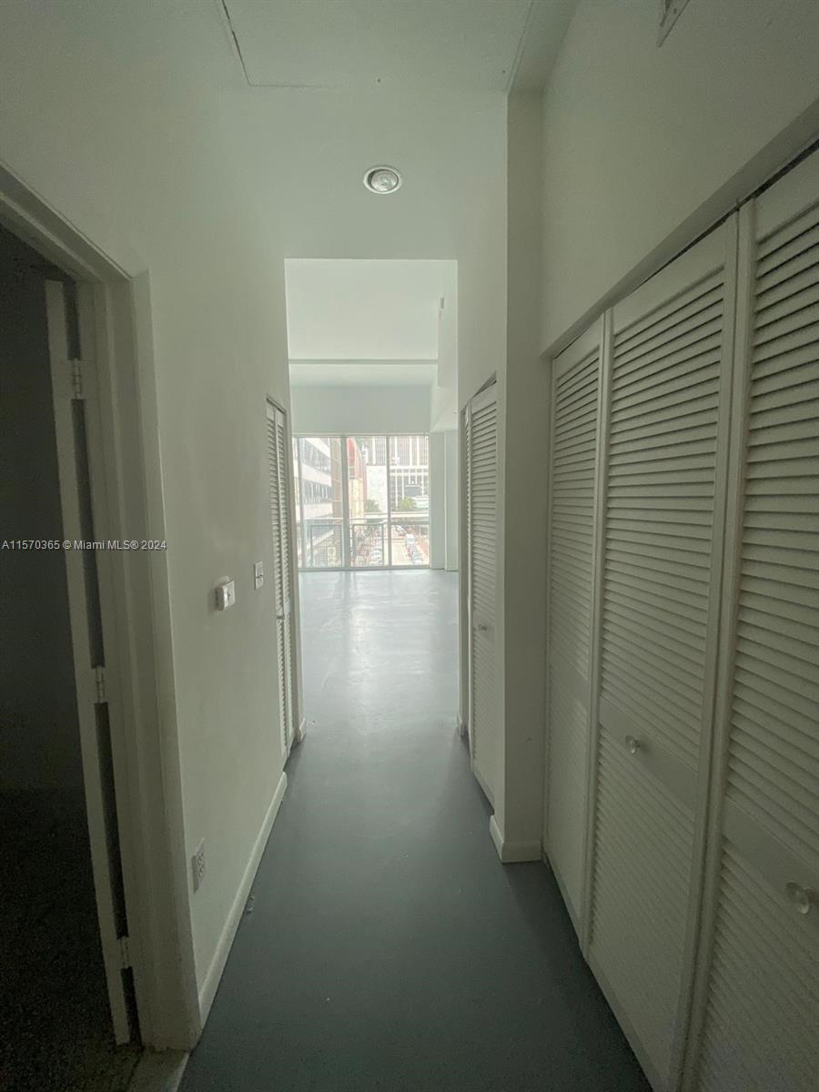 253 NE 2nd St 321, Miami, Florida 33132, ,1 BathroomBathrooms,Residentiallease,For Rent,253 NE 2nd St 321,A11570365