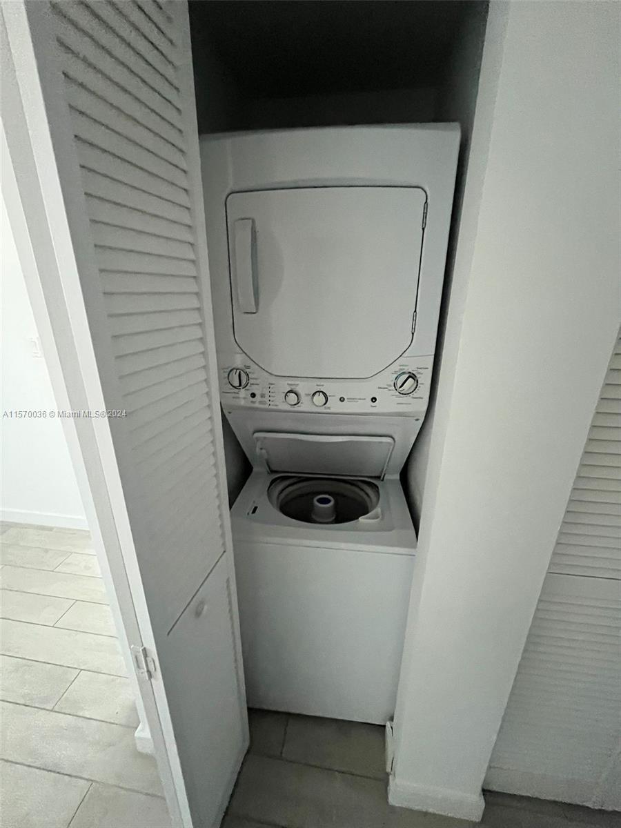 321 NE 26th St 717, Miami, Florida 33137, 2 Bedrooms Bedrooms, ,2 BathroomsBathrooms,Residentiallease,For Rent,321 NE 26th St 717,A11570036