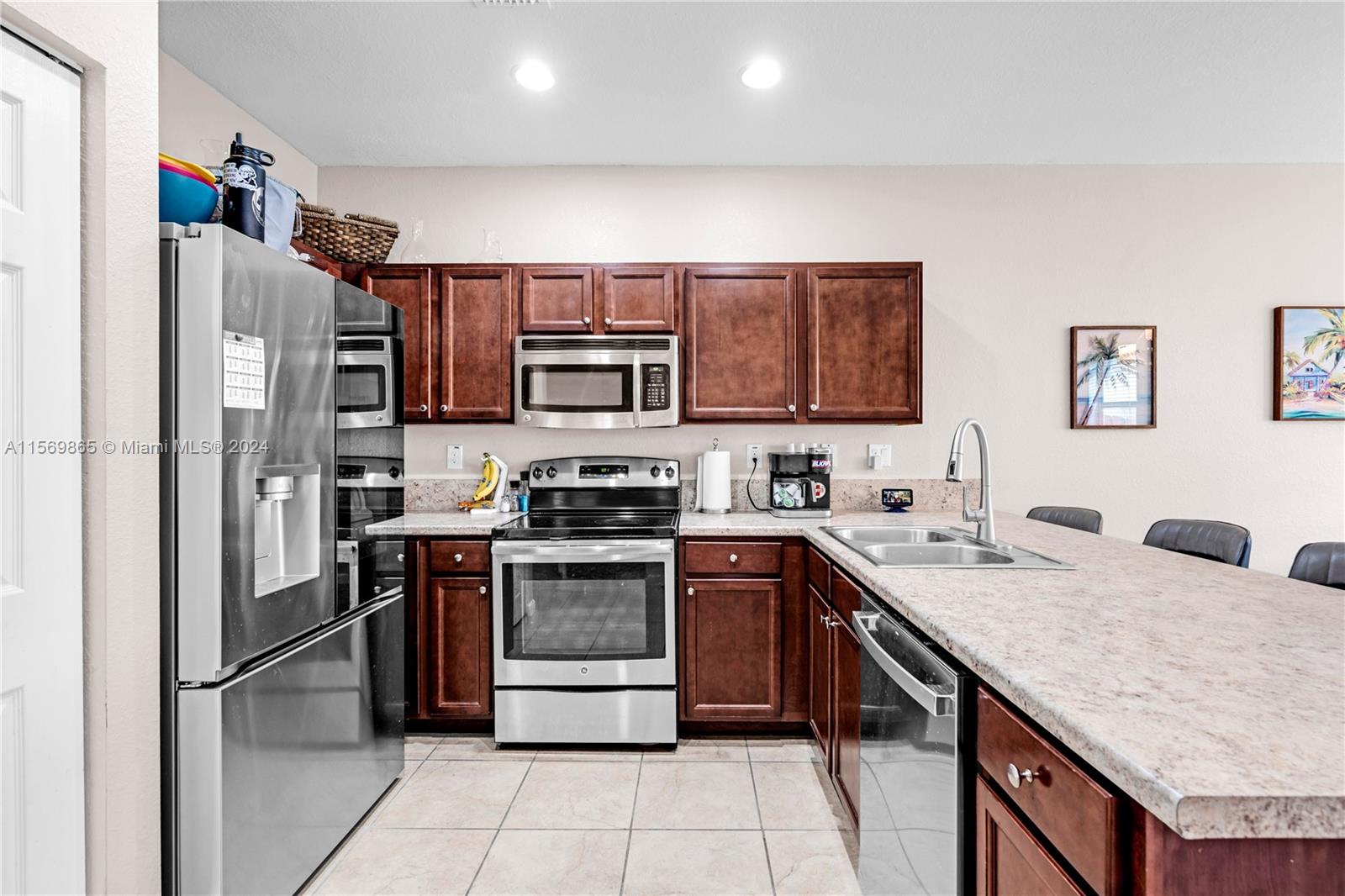 3761 SE 3rd Ct, Homestead, Florida 33033, 3 Bedrooms Bedrooms, ,2 BathroomsBathrooms,Residential,For Sale,3761 SE 3rd Ct,A11569865