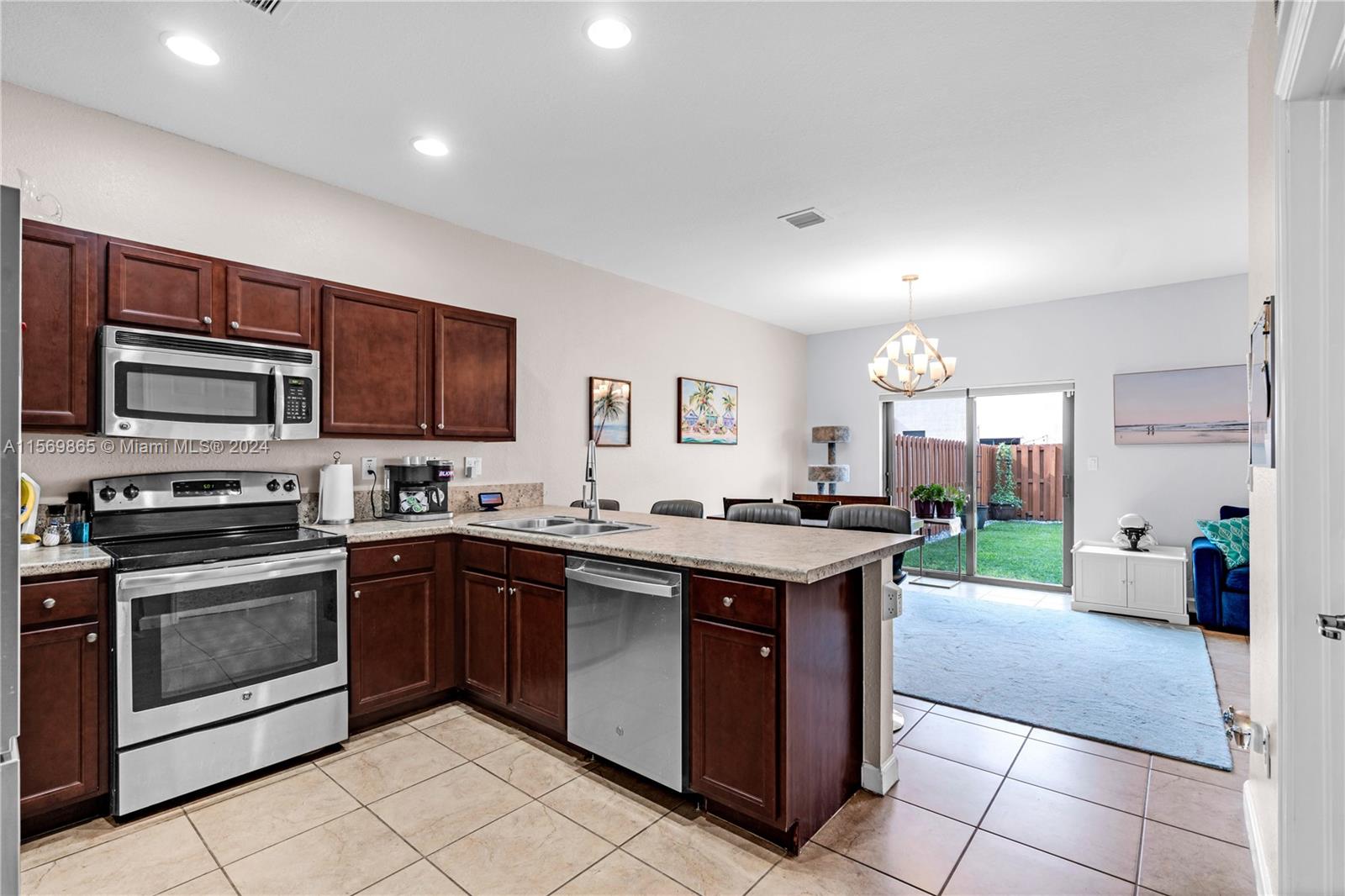 3761 SE 3rd Ct, Homestead, Florida 33033, 3 Bedrooms Bedrooms, ,2 BathroomsBathrooms,Residential,For Sale,3761 SE 3rd Ct,A11569865