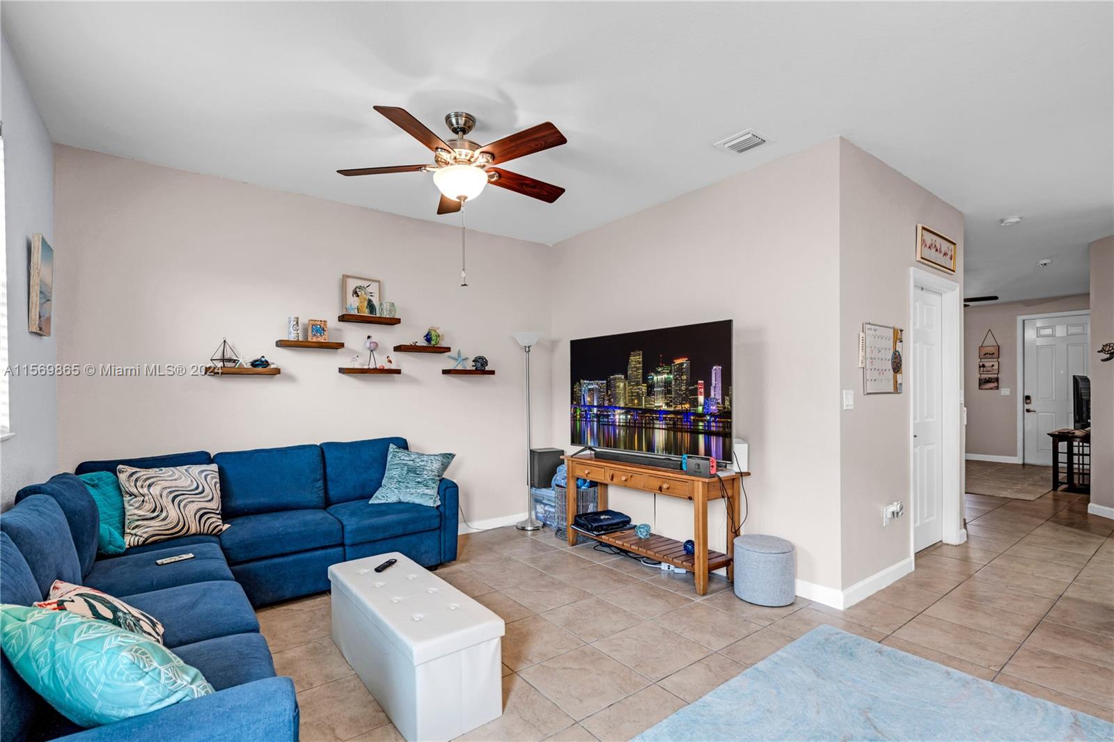 3761 SE 3rd Ct, Homestead, Florida 33033, 3 Bedrooms Bedrooms, ,2 BathroomsBathrooms,Residential,For Sale,3761 SE 3rd Ct,A11569865