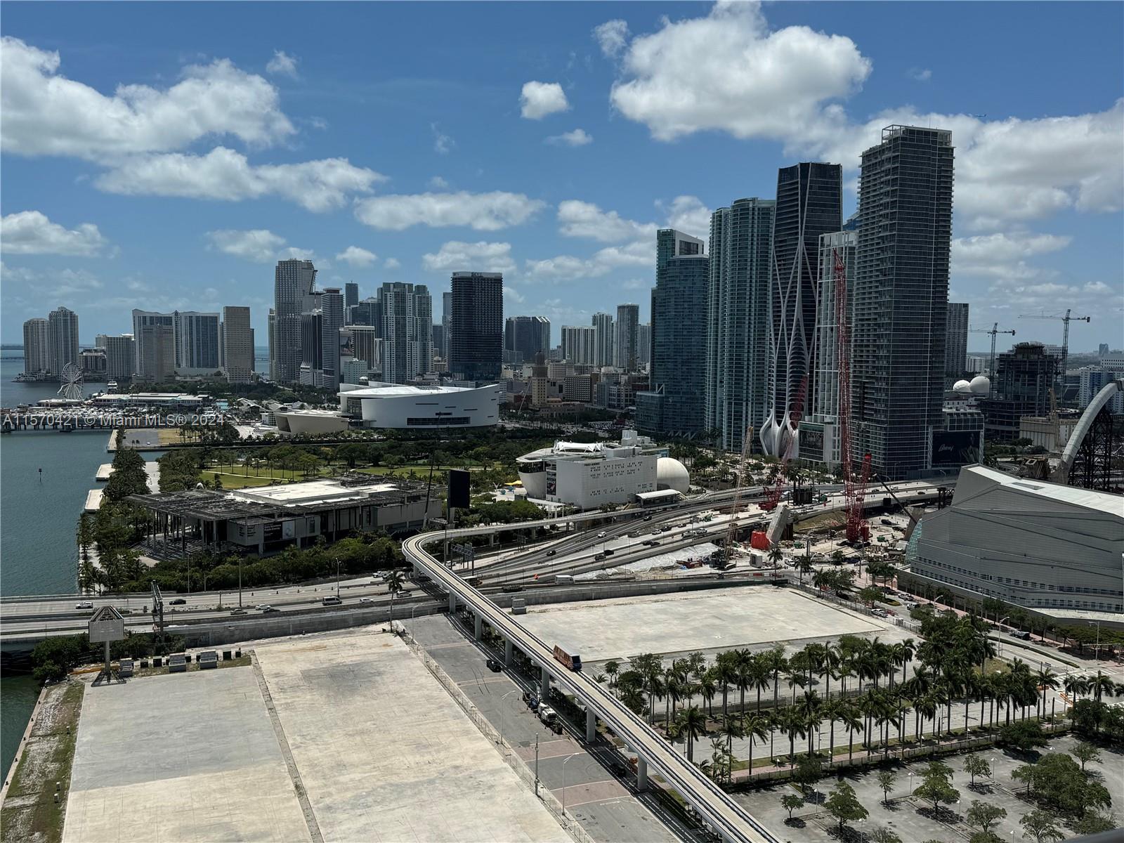 Miami, Florida 33132, 1 Bedroom Bedrooms, ,1 BathroomBathrooms,Residentiallease,For Rent,A11570421