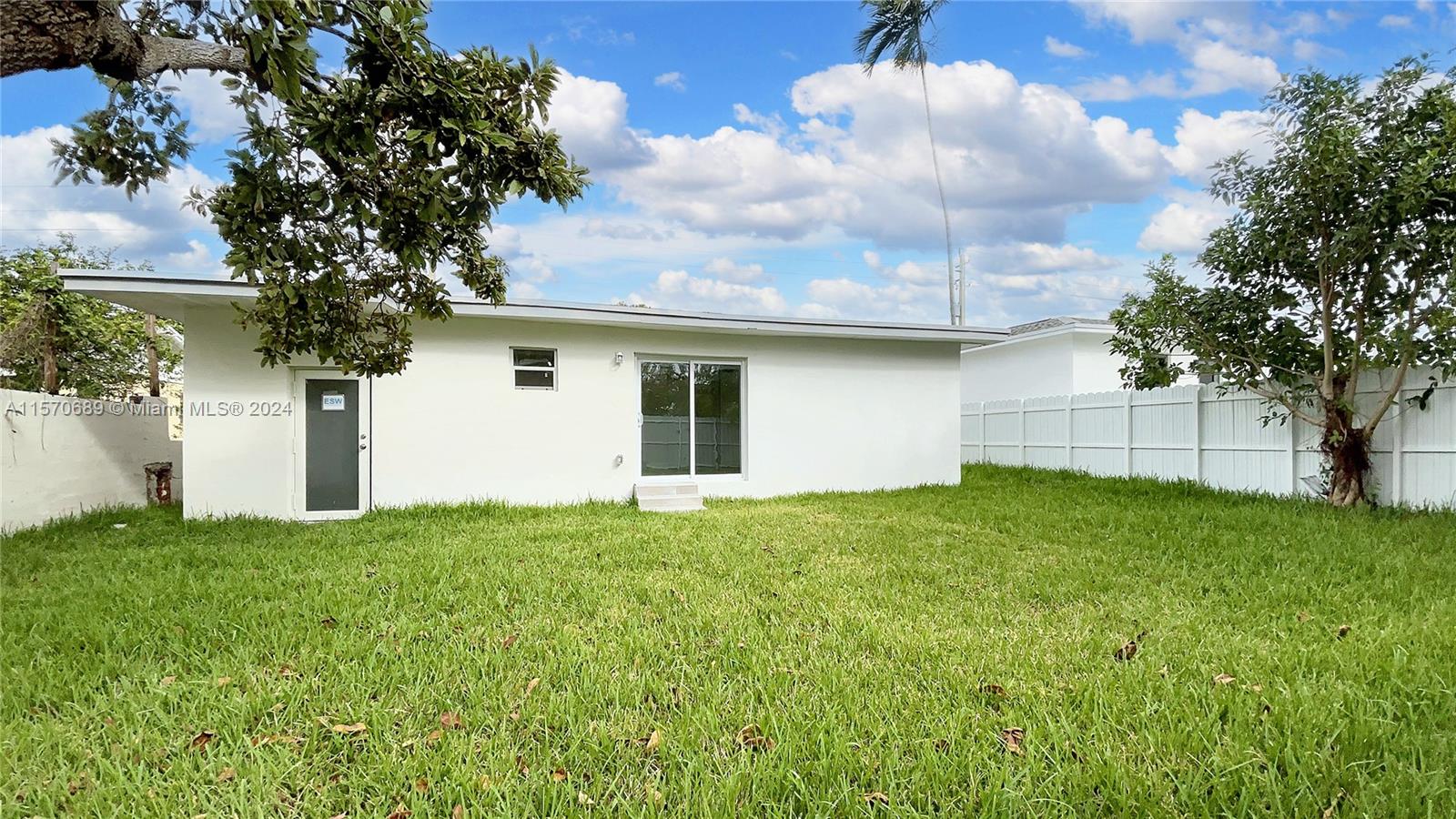 48 NW 41st St, Miami, Florida 33127, 3 Bedrooms Bedrooms, ,2 BathroomsBathrooms,Residentiallease,For Rent,48 NW 41st St,A11570689