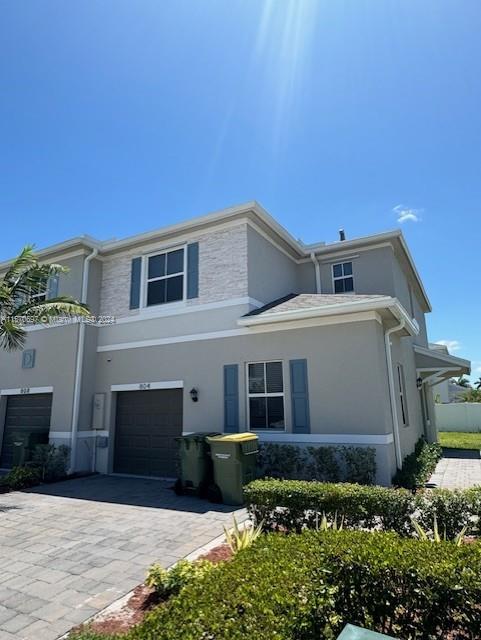 804 SE 18th St, Homestead, Florida 33034, 4 Bedrooms Bedrooms, ,3 BathroomsBathrooms,Residentiallease,For Rent,804 SE 18th St,A11570697