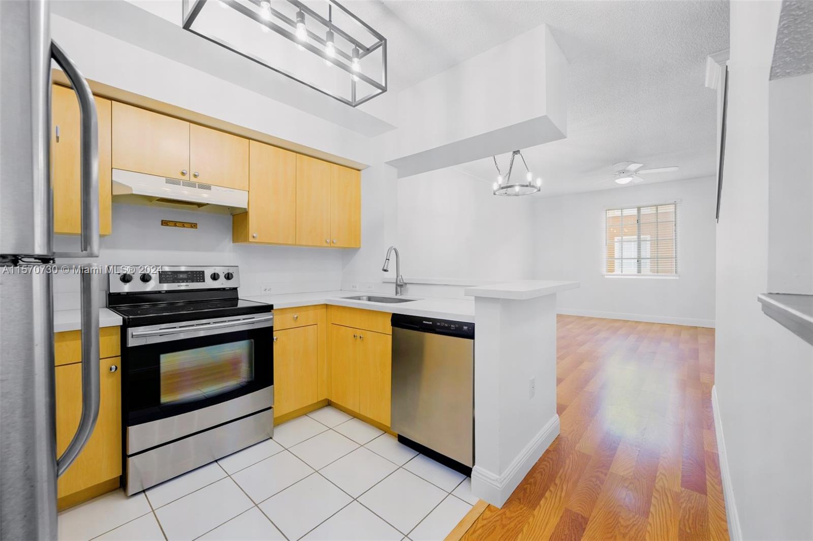 2871 NE 185th St 202, Aventura, Florida 33180, 1 Bedroom Bedrooms, ,1 BathroomBathrooms,Residentiallease,For Rent,2871 NE 185th St 202,A11570730