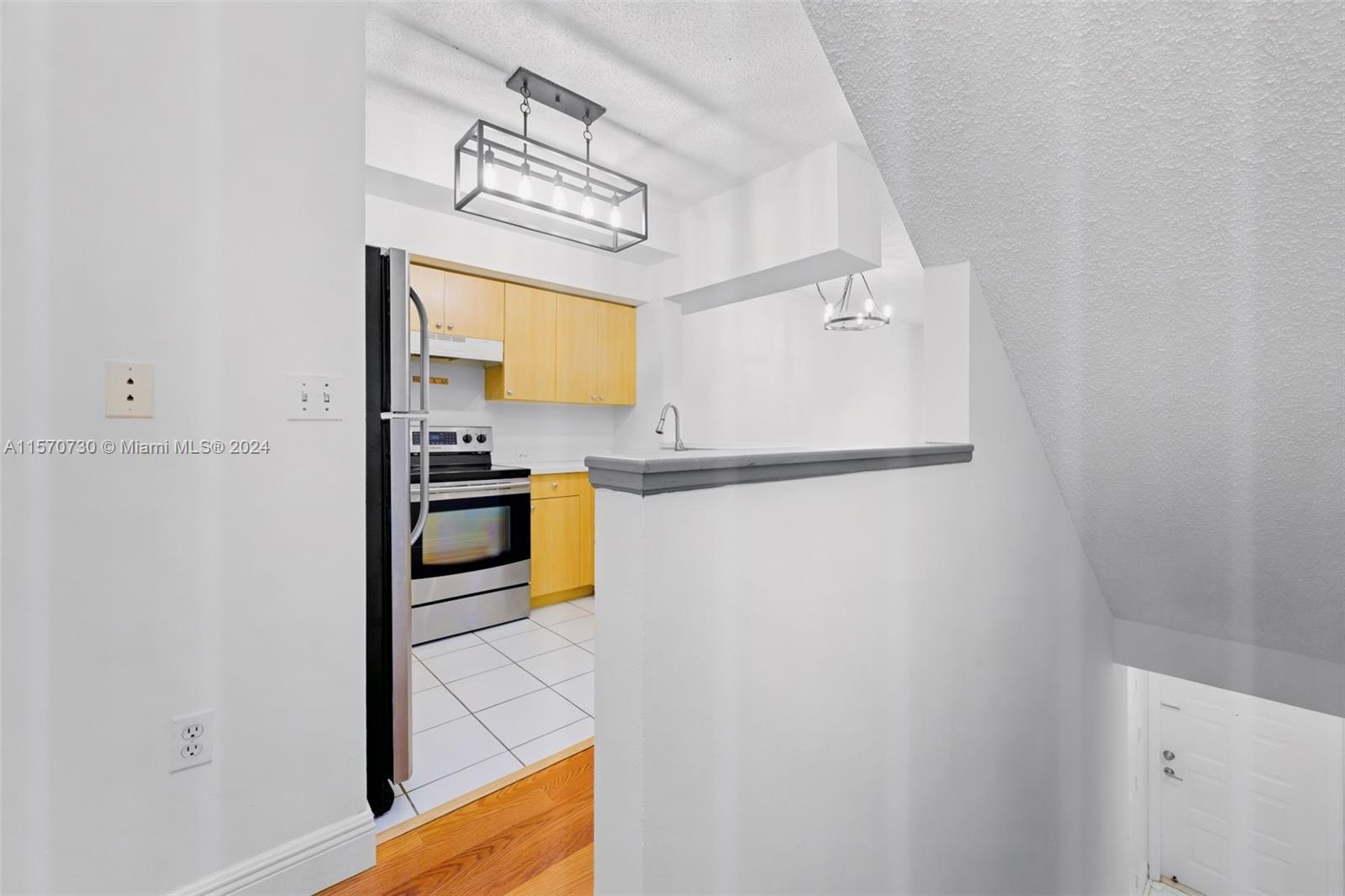 2871 NE 185th St 202, Aventura, Florida 33180, 1 Bedroom Bedrooms, ,1 BathroomBathrooms,Residentiallease,For Rent,2871 NE 185th St 202,A11570730