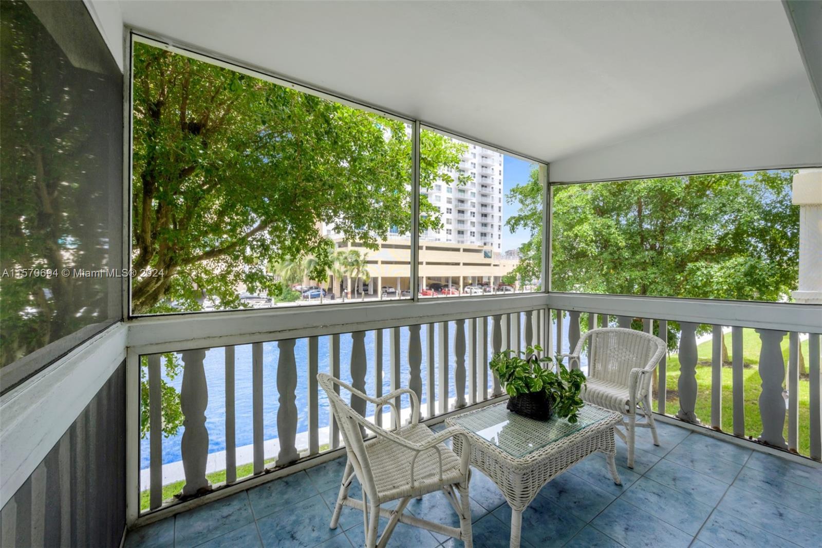 450 Paradise Isle Blvd 203, Hallandale Beach, Florida 33009, 1 Bedroom Bedrooms, ,1 BathroomBathrooms,Residentiallease,For Rent,450 Paradise Isle Blvd 203,A11570694