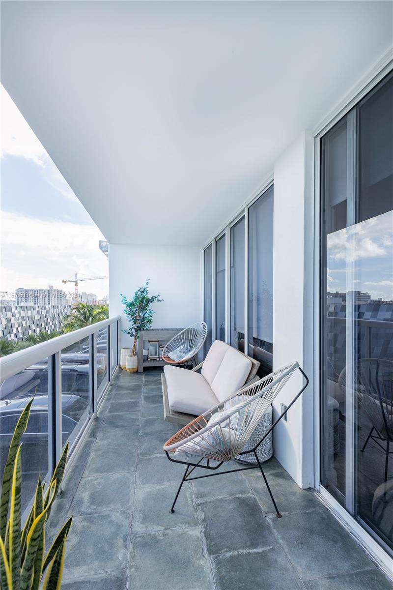 1900 Sunset Harbour Dr 703, Miami Beach, Florida 33139, 2 Bedrooms Bedrooms, ,2 BathroomsBathrooms,Residentiallease,For Rent,1900 Sunset Harbour Dr 703,A11570533