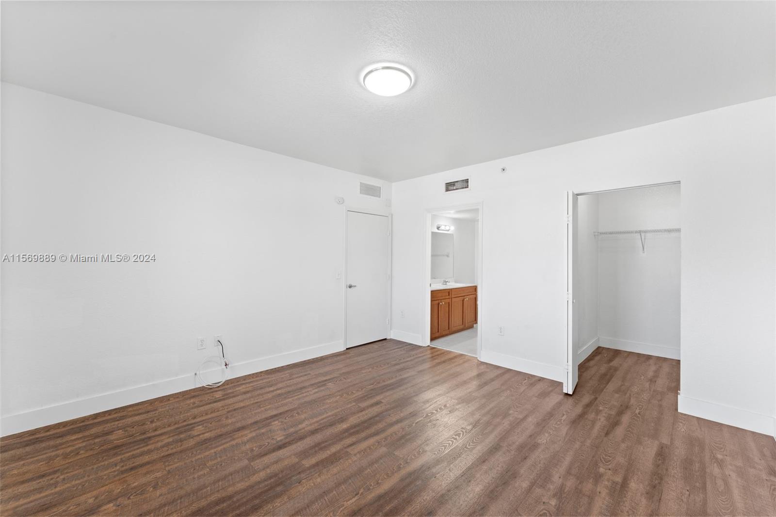36 NW 6th Ave 502, Miami, Florida 33128, 2 Bedrooms Bedrooms, ,2 BathroomsBathrooms,Residentiallease,For Rent,36 NW 6th Ave 502,A11569889