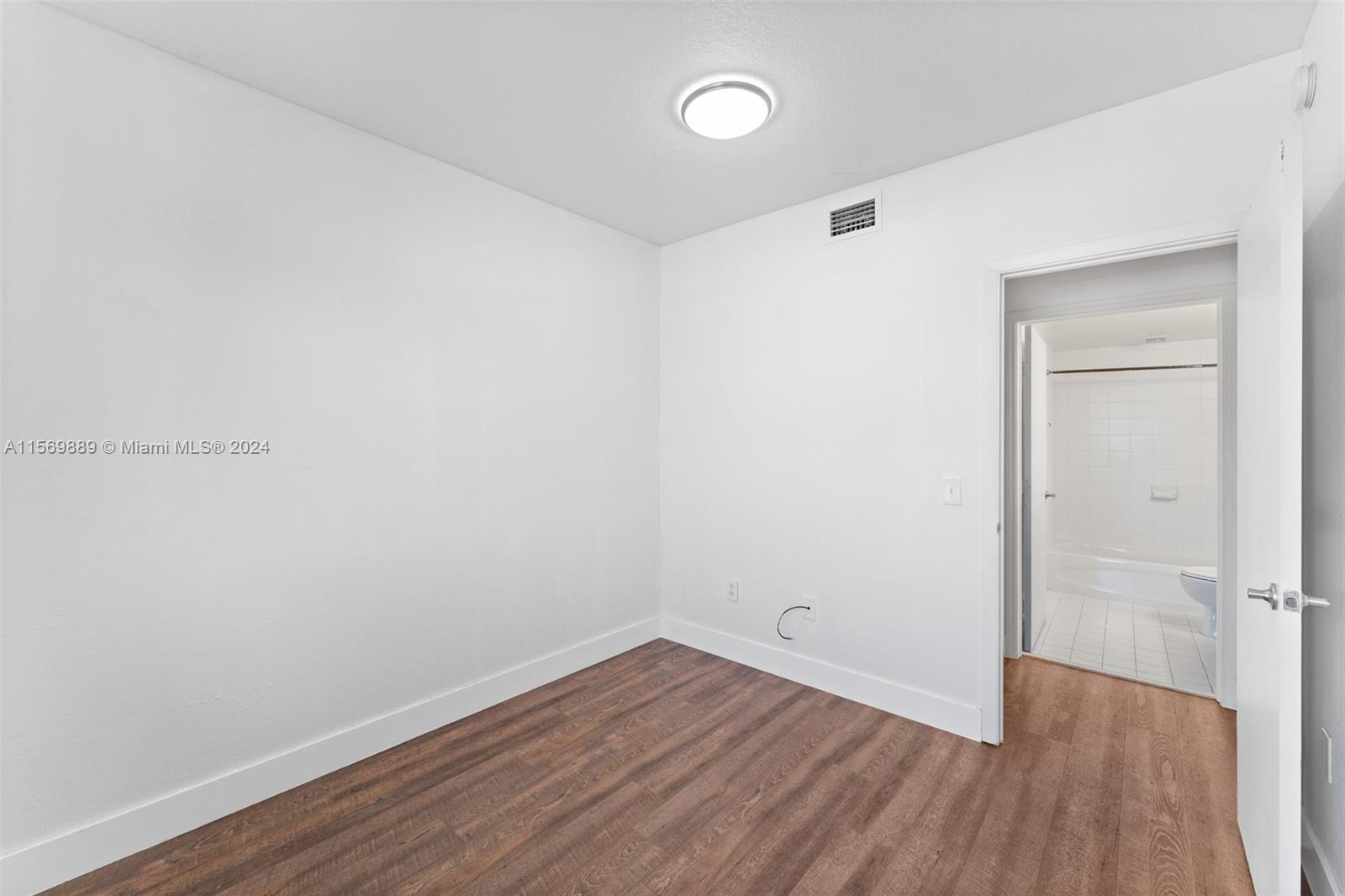 36 NW 6th Ave 502, Miami, Florida 33128, 2 Bedrooms Bedrooms, ,2 BathroomsBathrooms,Residentiallease,For Rent,36 NW 6th Ave 502,A11569889