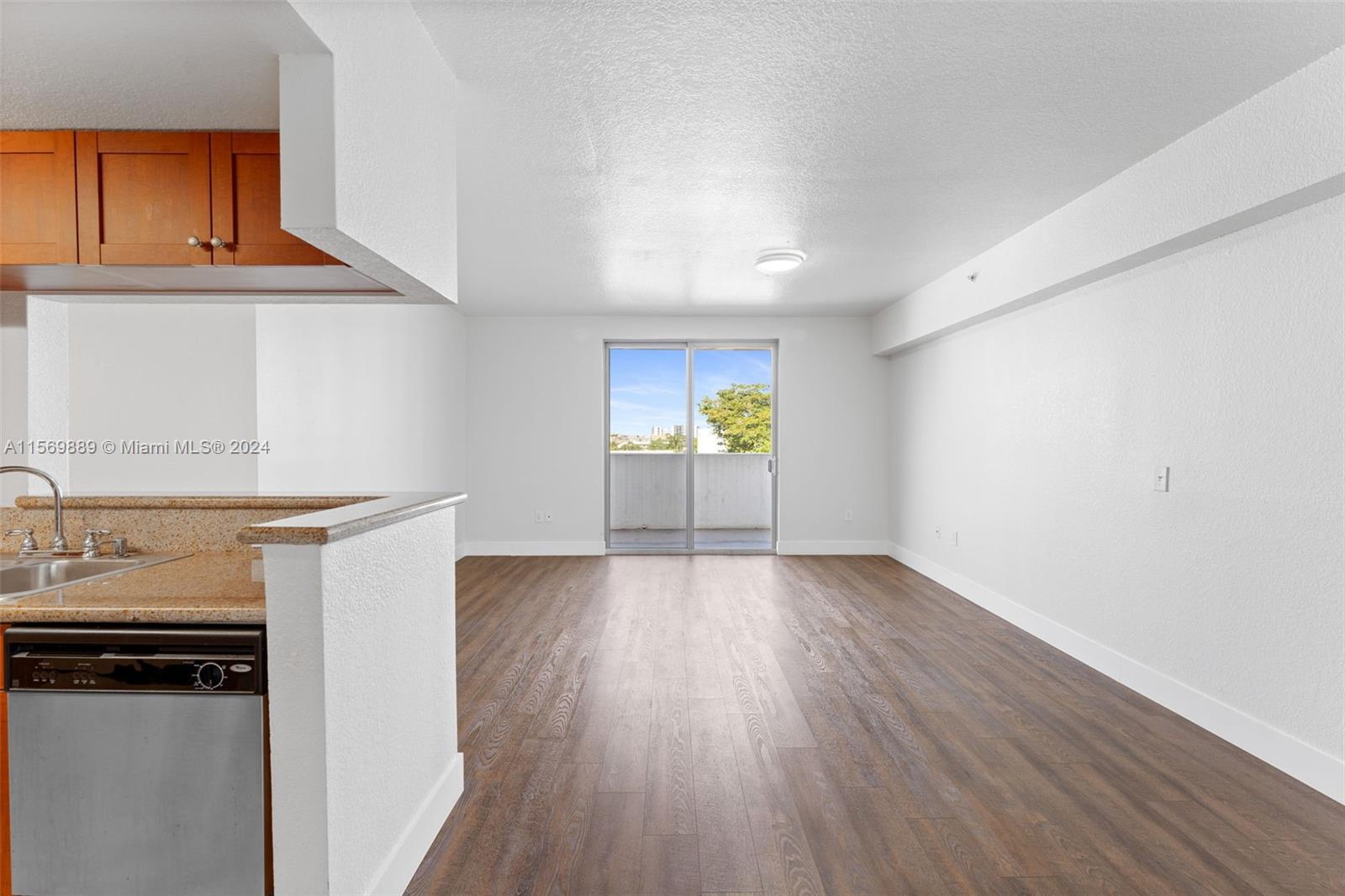 36 NW 6th Ave 502, Miami, Florida 33128, 2 Bedrooms Bedrooms, ,2 BathroomsBathrooms,Residentiallease,For Rent,36 NW 6th Ave 502,A11569889