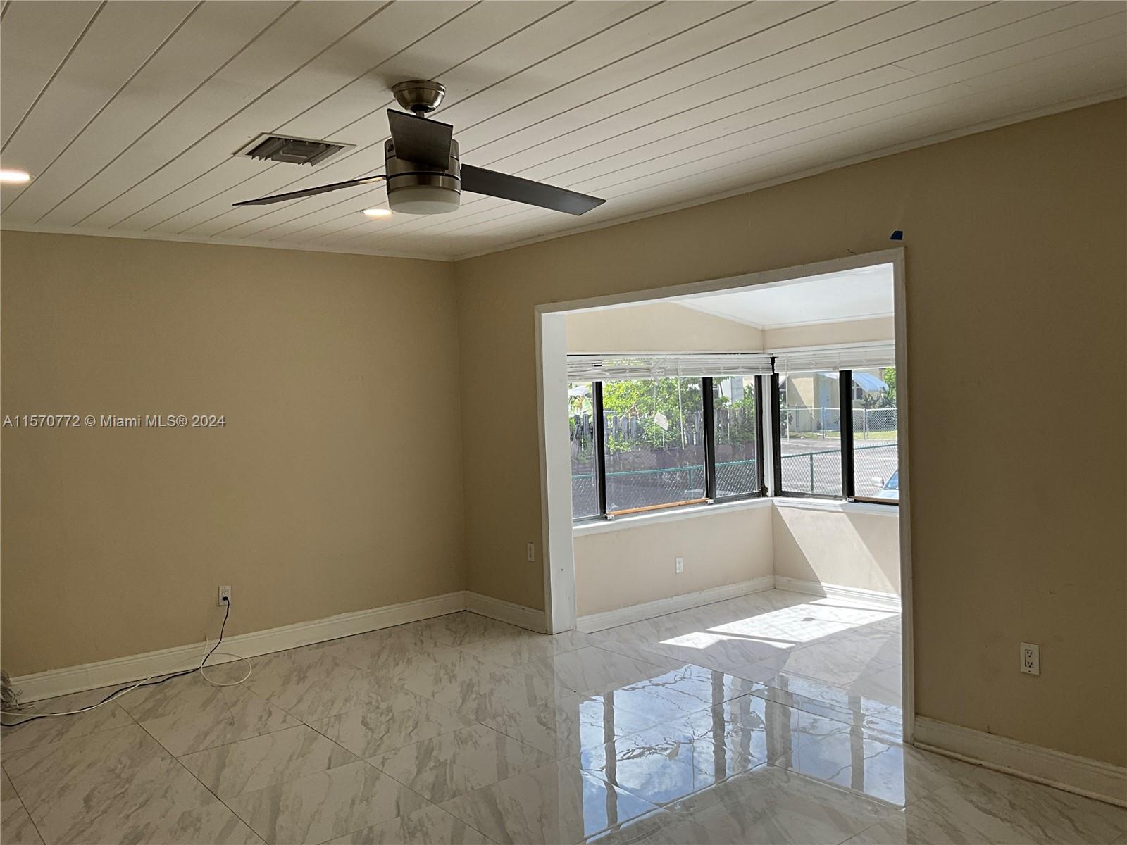 418 NW 48th St 1, Miami, Florida 33127, 5 Bedrooms Bedrooms, ,2 BathroomsBathrooms,Residentiallease,For Rent,418 NW 48th St 1,A11570772