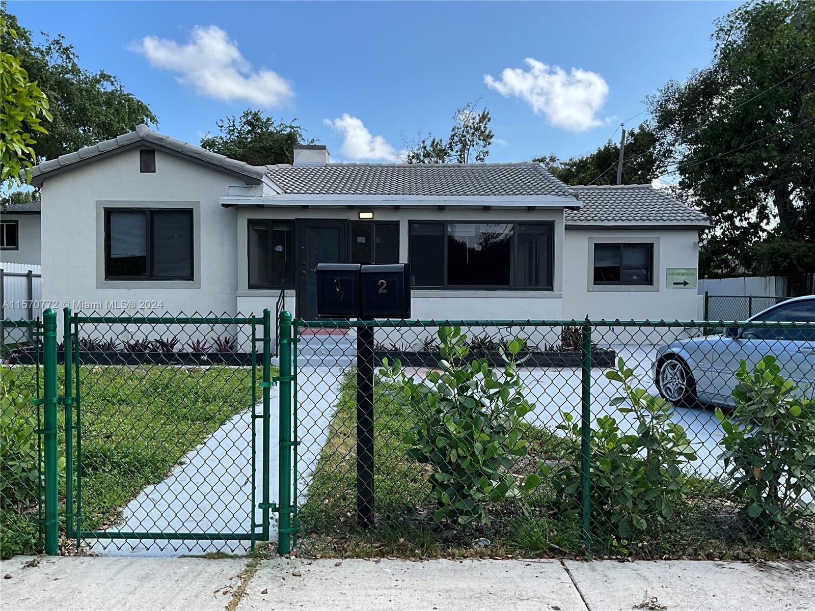 418 NW 48th St 1, Miami, Florida 33127, 5 Bedrooms Bedrooms, ,2 BathroomsBathrooms,Residentiallease,For Rent,418 NW 48th St 1,A11570772