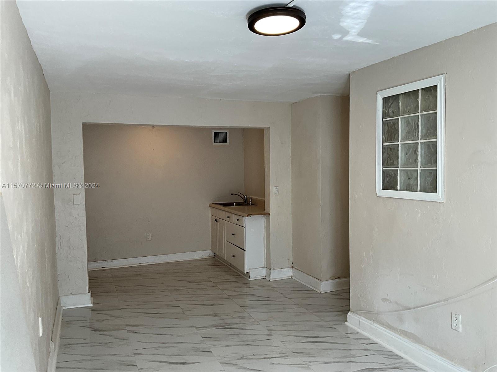 418 NW 48th St 1, Miami, Florida 33127, 5 Bedrooms Bedrooms, ,2 BathroomsBathrooms,Residentiallease,For Rent,418 NW 48th St 1,A11570772