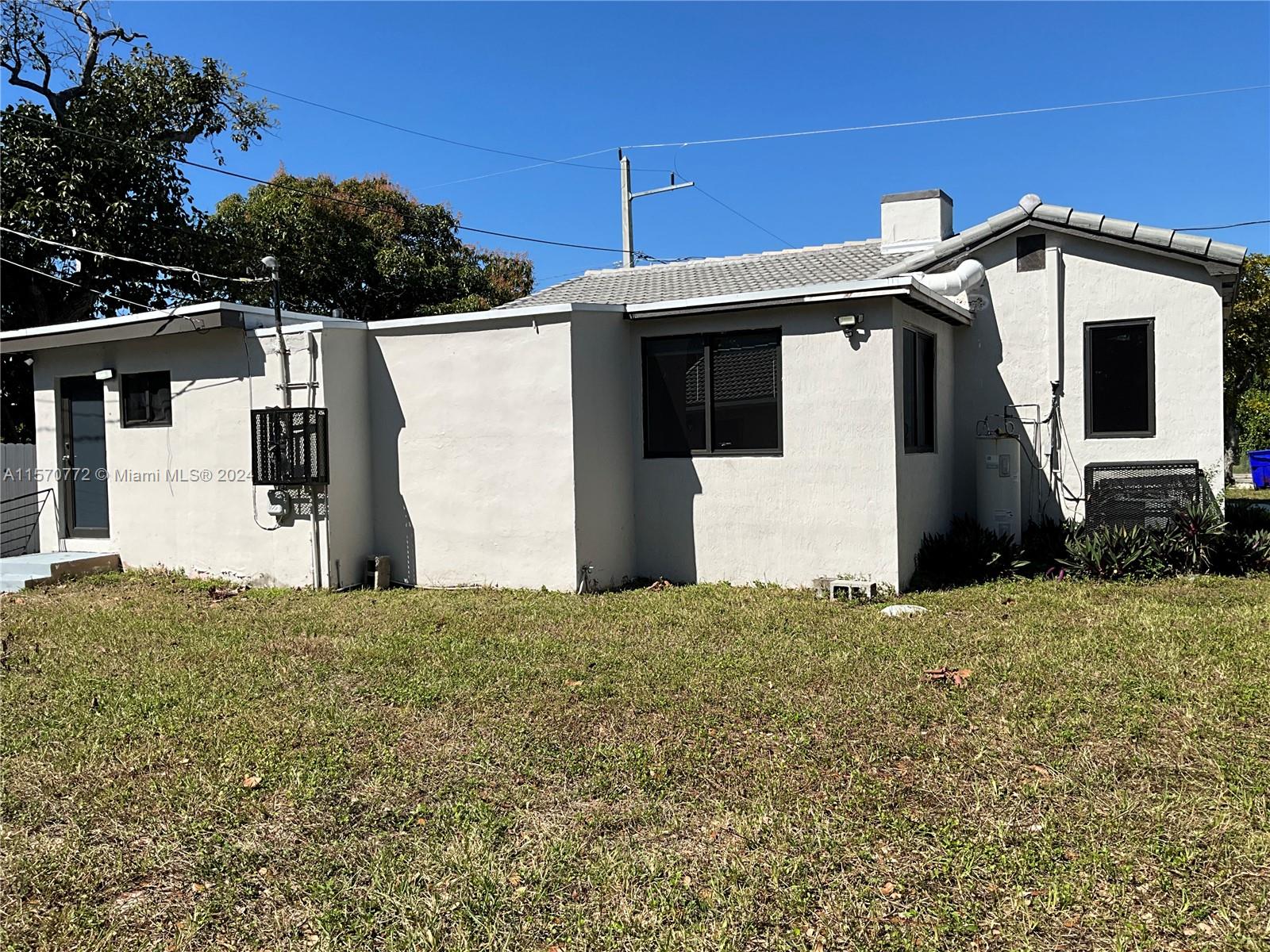 418 NW 48th St 1, Miami, Florida 33127, 5 Bedrooms Bedrooms, ,2 BathroomsBathrooms,Residentiallease,For Rent,418 NW 48th St 1,A11570772