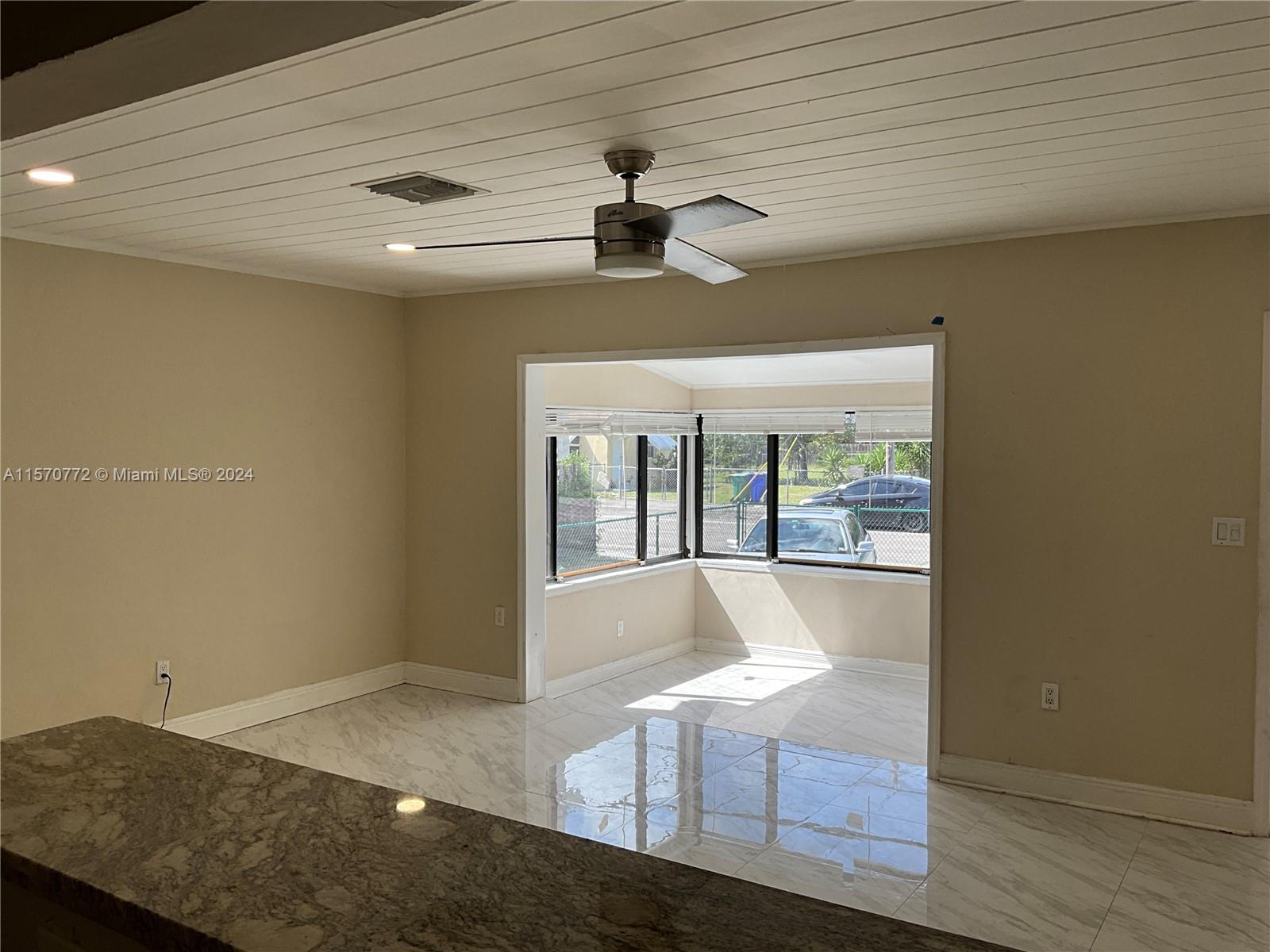 418 NW 48th St 1, Miami, Florida 33127, 5 Bedrooms Bedrooms, ,2 BathroomsBathrooms,Residentiallease,For Rent,418 NW 48th St 1,A11570772