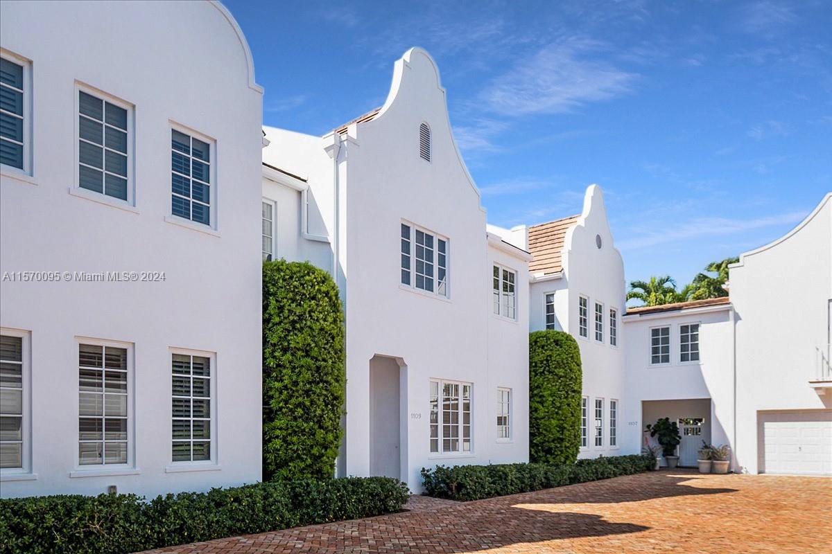 1109 Campo Sano Ave, Coral Gables, Florida 33146, 3 Bedrooms Bedrooms, ,2 BathroomsBathrooms,Residentiallease,For Rent,1109 Campo Sano Ave,A11570095