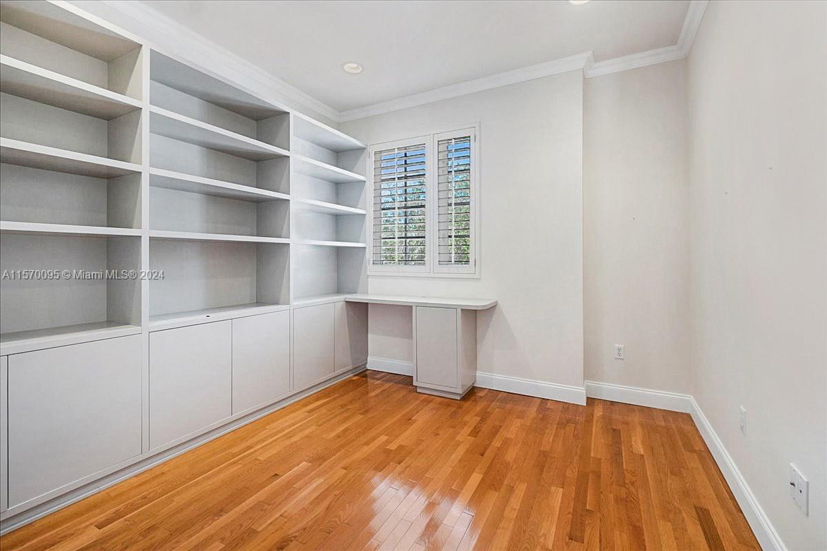 1109 Campo Sano Ave, Coral Gables, Florida 33146, 3 Bedrooms Bedrooms, ,2 BathroomsBathrooms,Residentiallease,For Rent,1109 Campo Sano Ave,A11570095