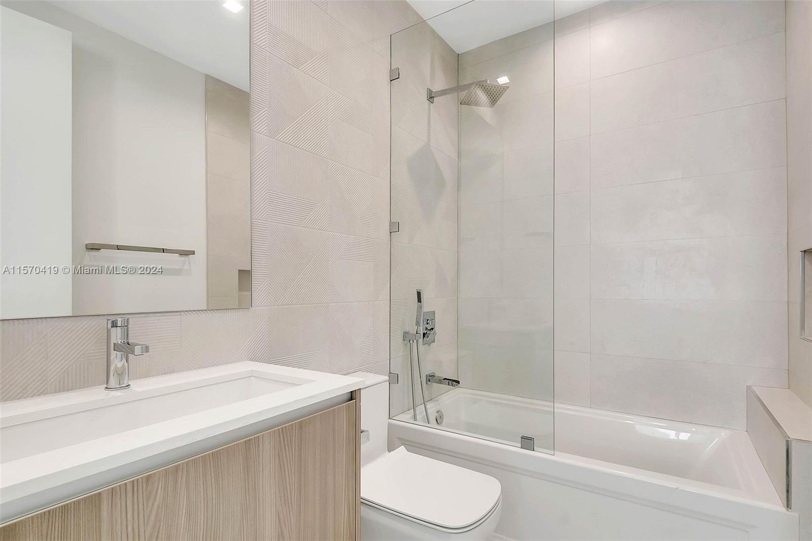 1777 SW 22nd Ter, Miami, Florida 33145, 4 Bedrooms Bedrooms, ,5 BathroomsBathrooms,Residential,For Sale,1777 SW 22nd Ter,A11570419