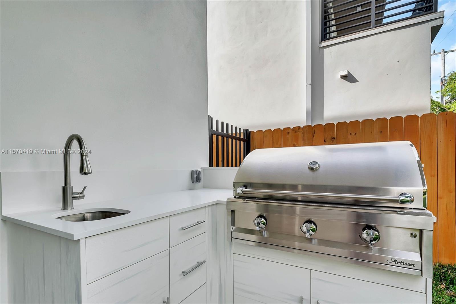 Summer Kitchen