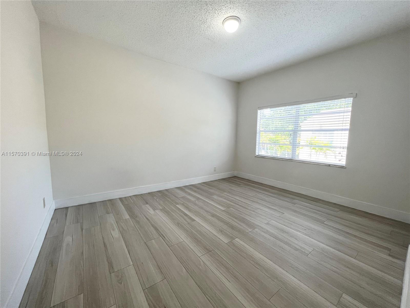 19 SW 6th St 1, Dania Beach, Florida 33004, 3 Bedrooms Bedrooms, ,1 BathroomBathrooms,Residentiallease,For Rent,19 SW 6th St 1,A11570391