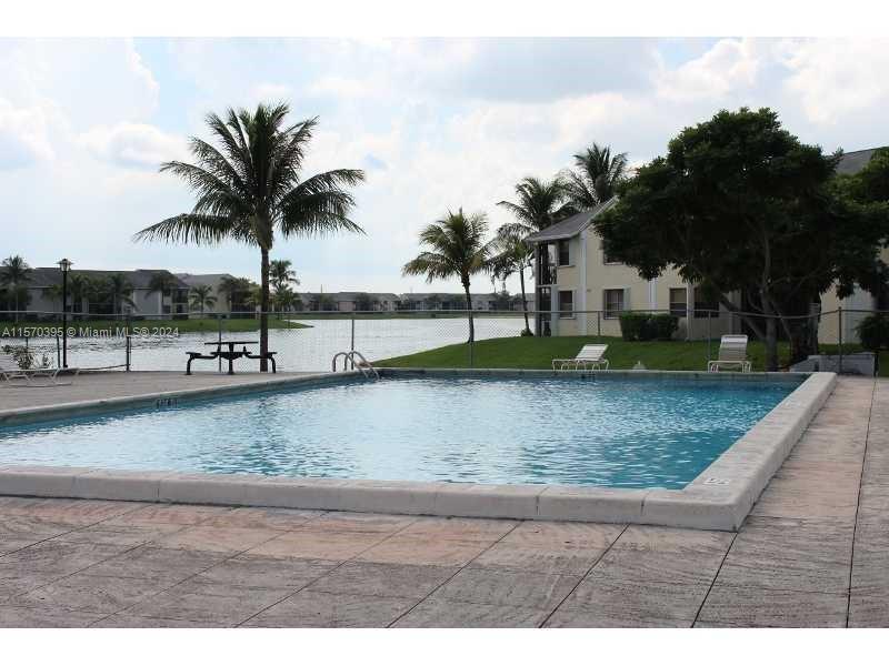 820 N Franklin Ave 820-I, Homestead, Florida 33034, 2 Bedrooms Bedrooms, ,1 BathroomBathrooms,Residential,For Sale,820 N Franklin Ave 820-I,A11570395